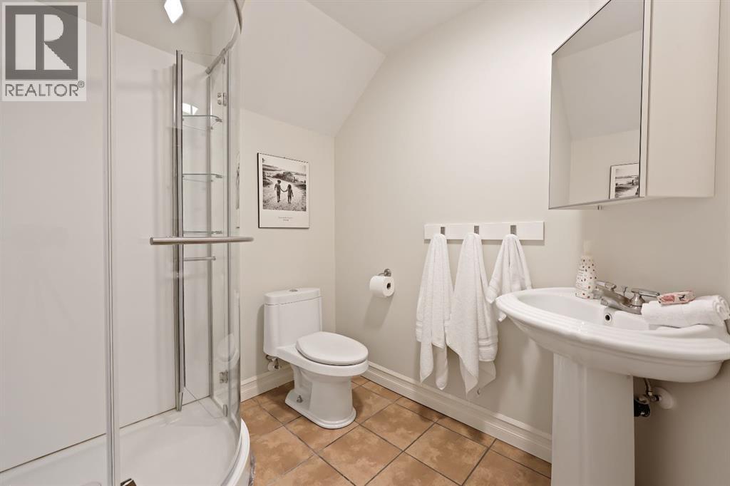 100 Lakeview Cove, Chestermere, Alberta  T1X 1E7 - Photo 42 - A2252642