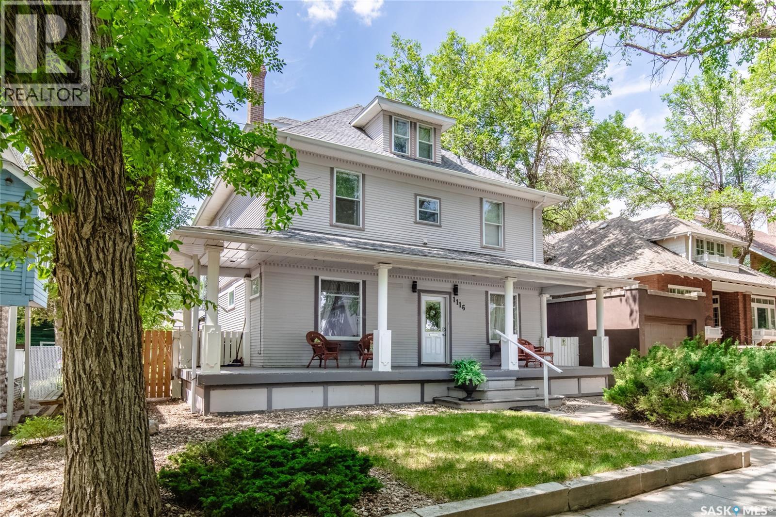 1116 Clifton Avenue, Moose Jaw, Saskatchewan  S6H 3L5 - Photo 2 - SK024240