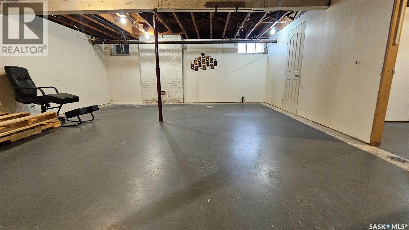 1116 Clifton Avenue, Moose Jaw, Saskatchewan  S6H 3L5 - Photo 37 - SK024240