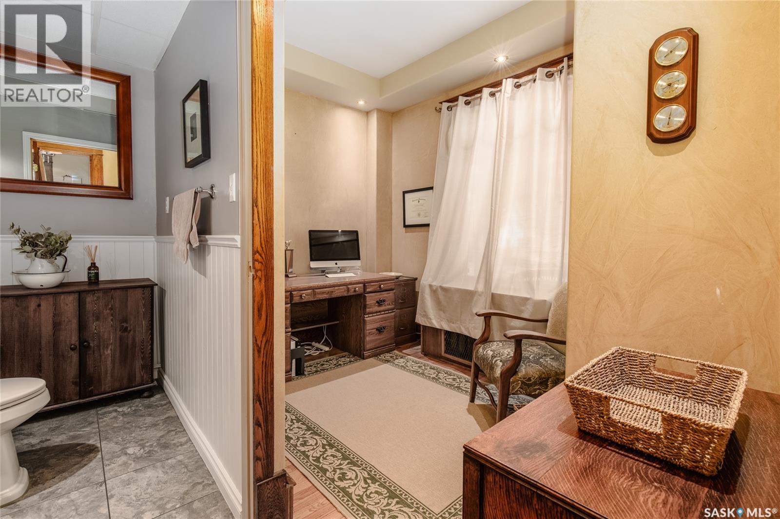 1116 Clifton Avenue, Moose Jaw, Saskatchewan  S6H 3L5 - Photo 8 - SK024240