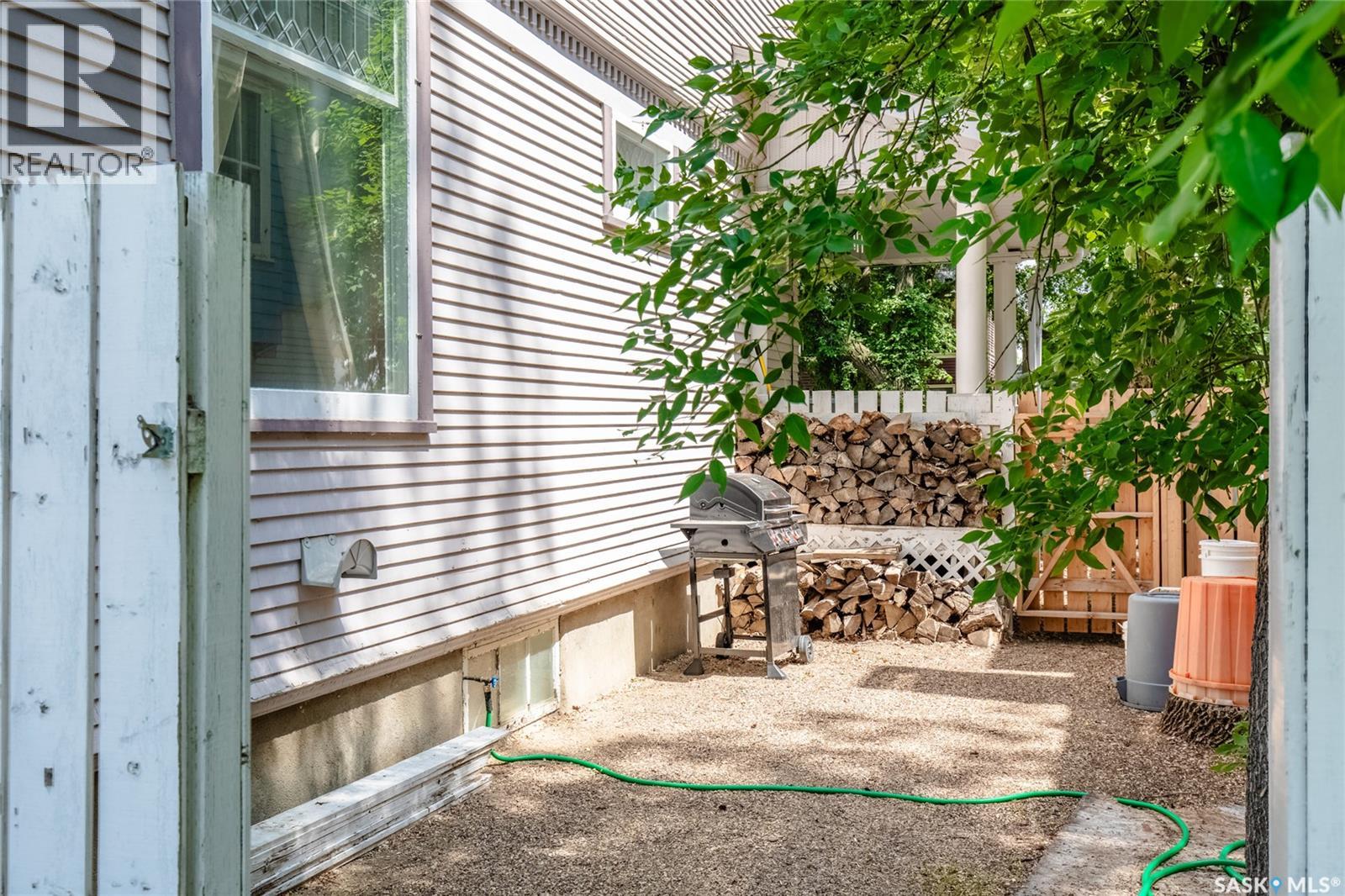 1116 Clifton Avenue, Moose Jaw, Saskatchewan  S6H 3L5 - Photo 43 - SK024240