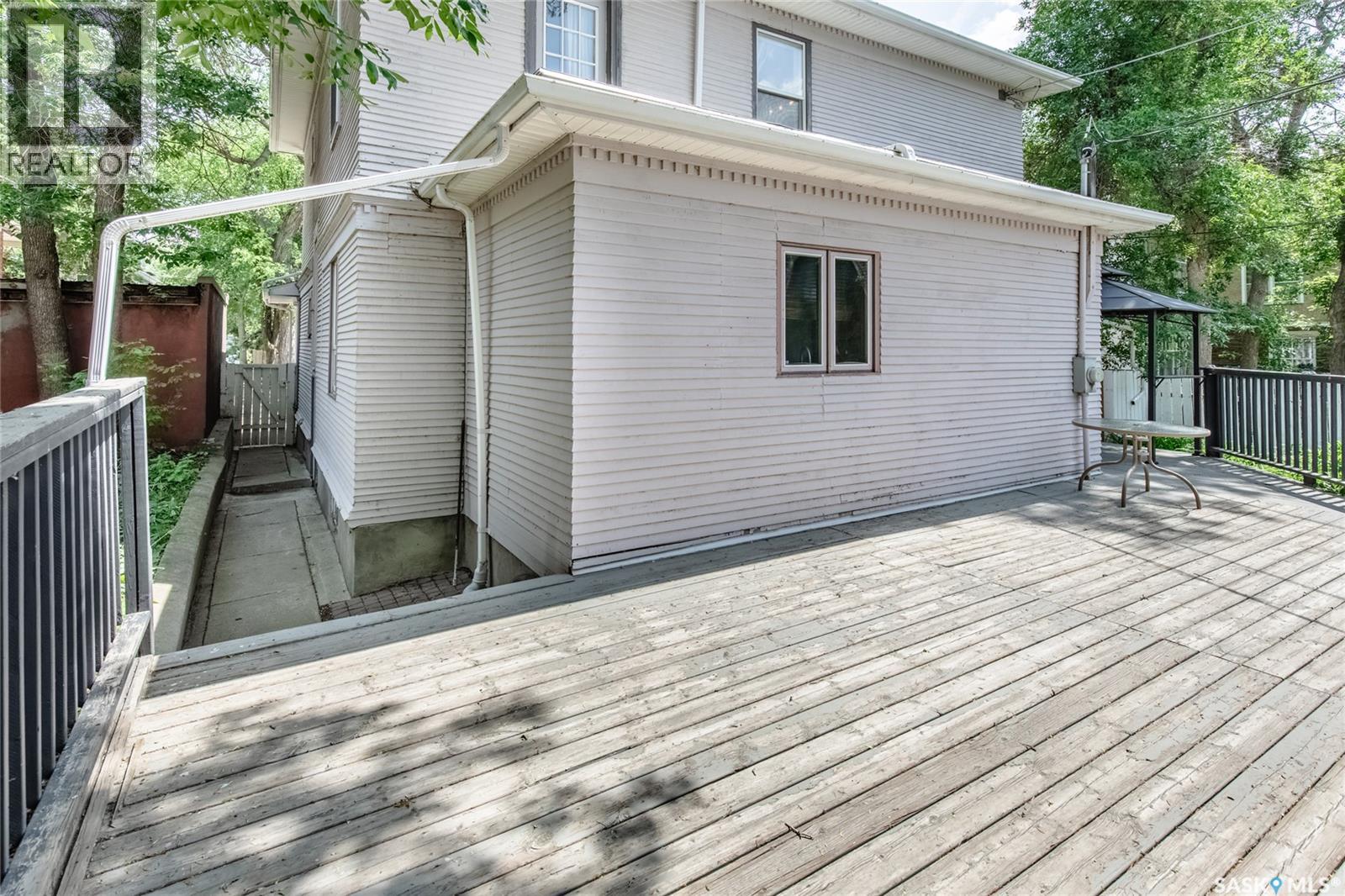 1116 Clifton Avenue, Moose Jaw, Saskatchewan  S6H 3L5 - Photo 44 - SK024240