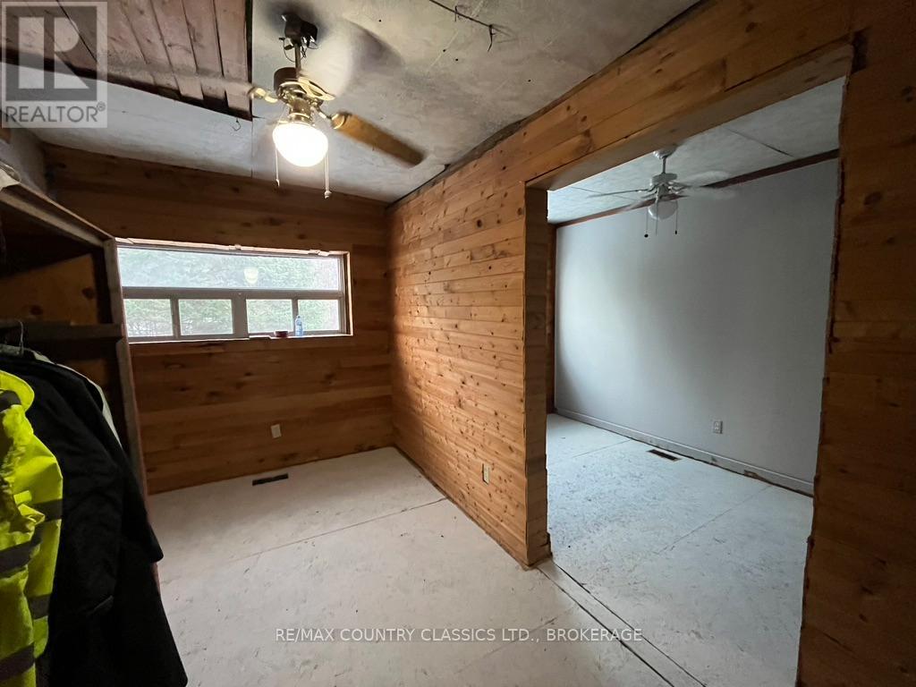 534 B Slate Falls Road, Addington Highlands, Ontario  K0H 1L0 - Photo 16 - X12554302