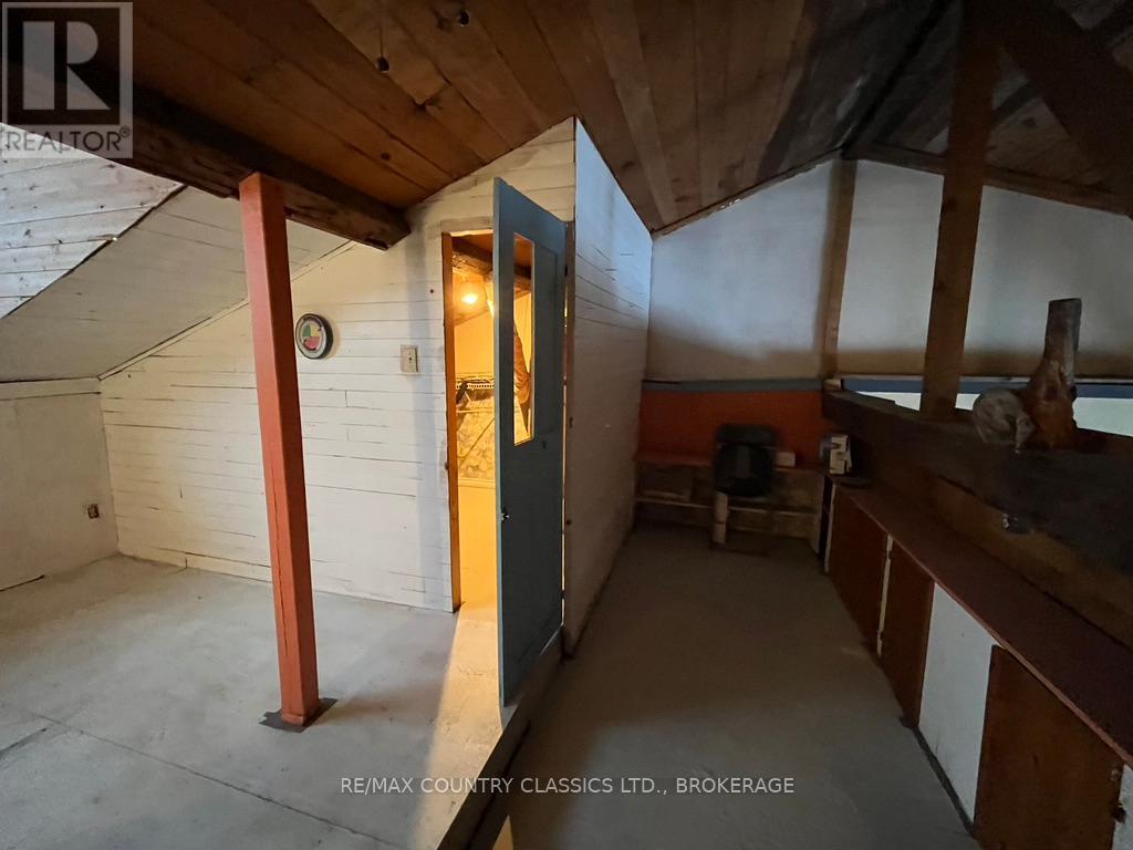 534 B Slate Falls Road, Addington Highlands, Ontario  K0H 1L0 - Photo 19 - X12554302