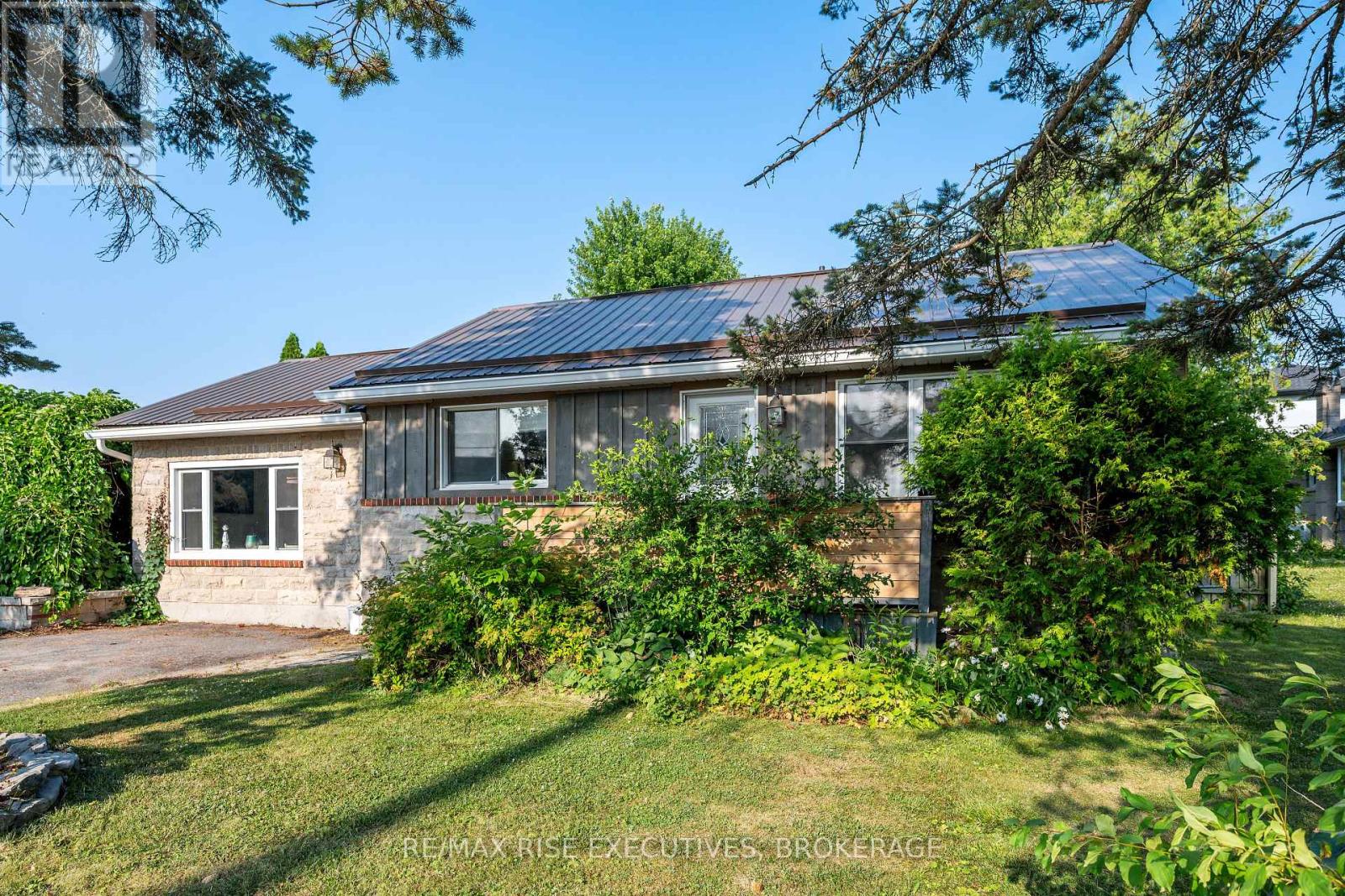 1224 Westbrook Road, Kingston, Ontario  K7P 2V3 - Photo 2 - X12554328