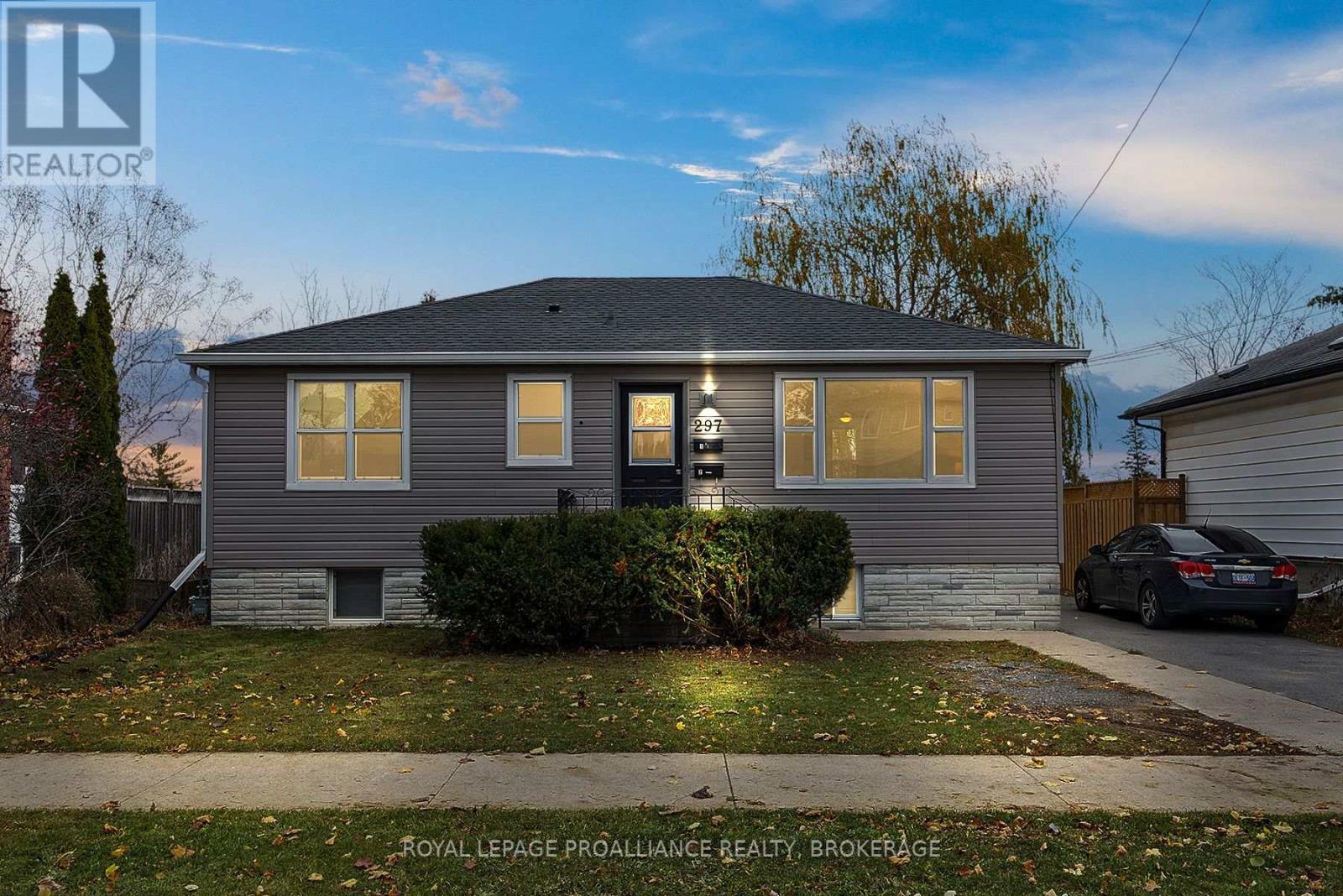 297 KINGSCOURT AVENUE, Kingston, Ontario