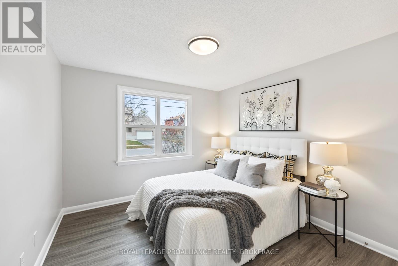 297 Kingscourt Avenue, Kingston, Ontario  K7K 4R2 - Photo 16 - X12554396