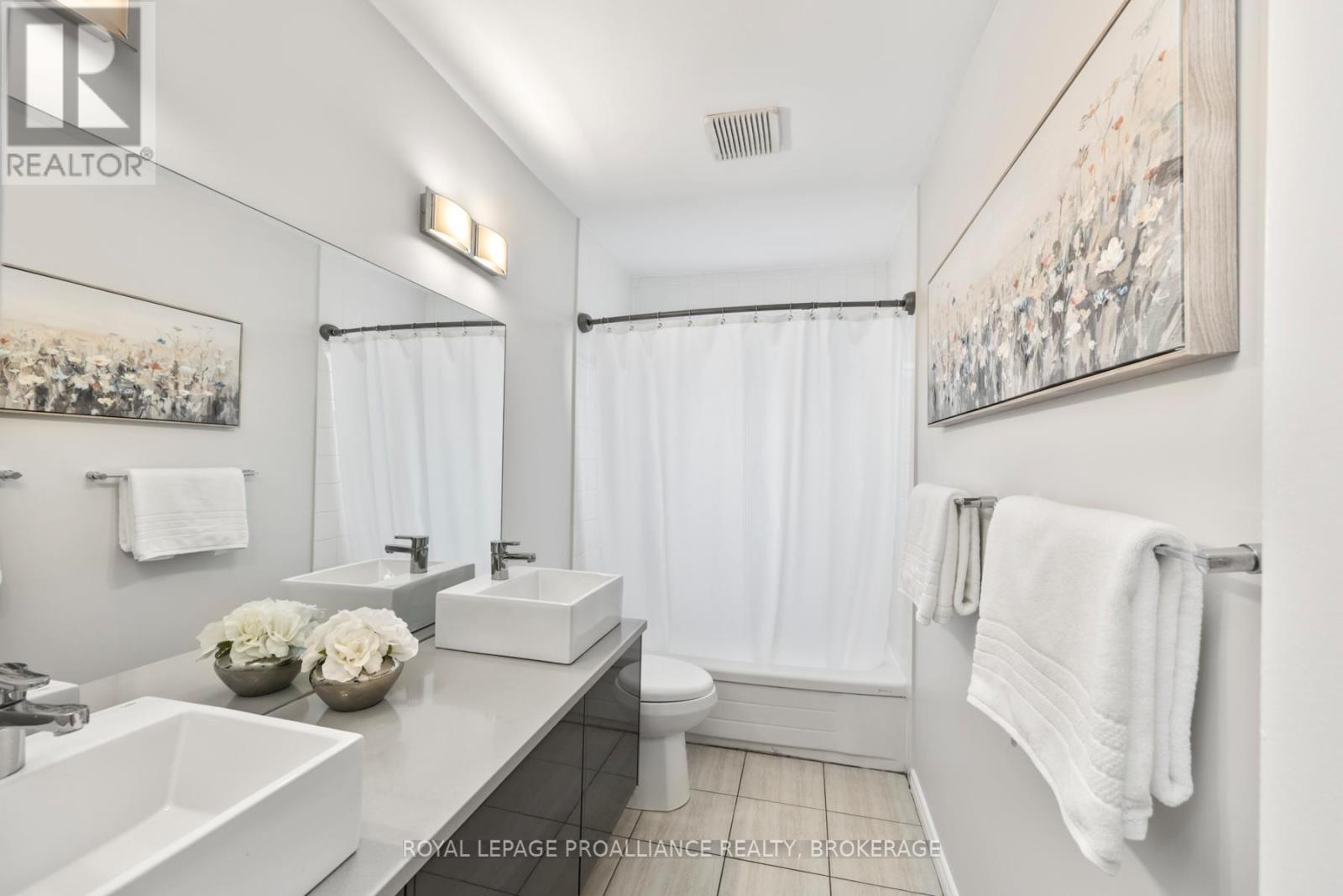 297 Kingscourt Avenue, Kingston, Ontario  K7K 4R2 - Photo 21 - X12554396