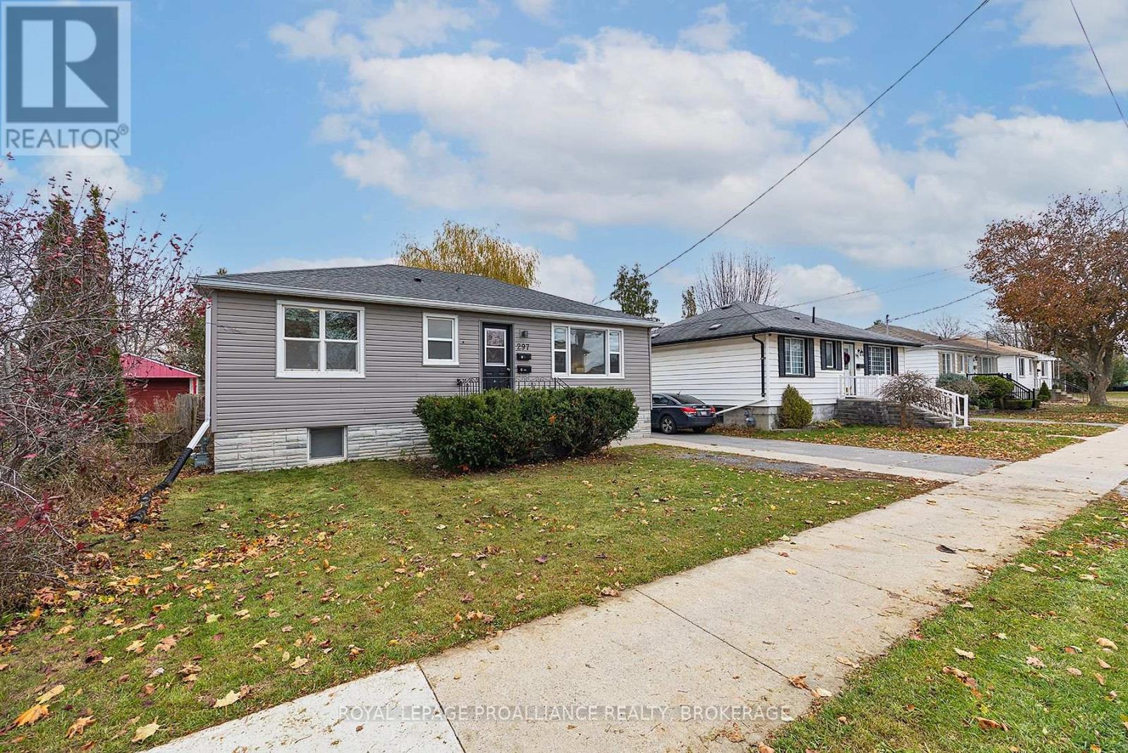 297 Kingscourt Avenue, Kingston, Ontario  K7K 4R2 - Photo 3 - X12554396