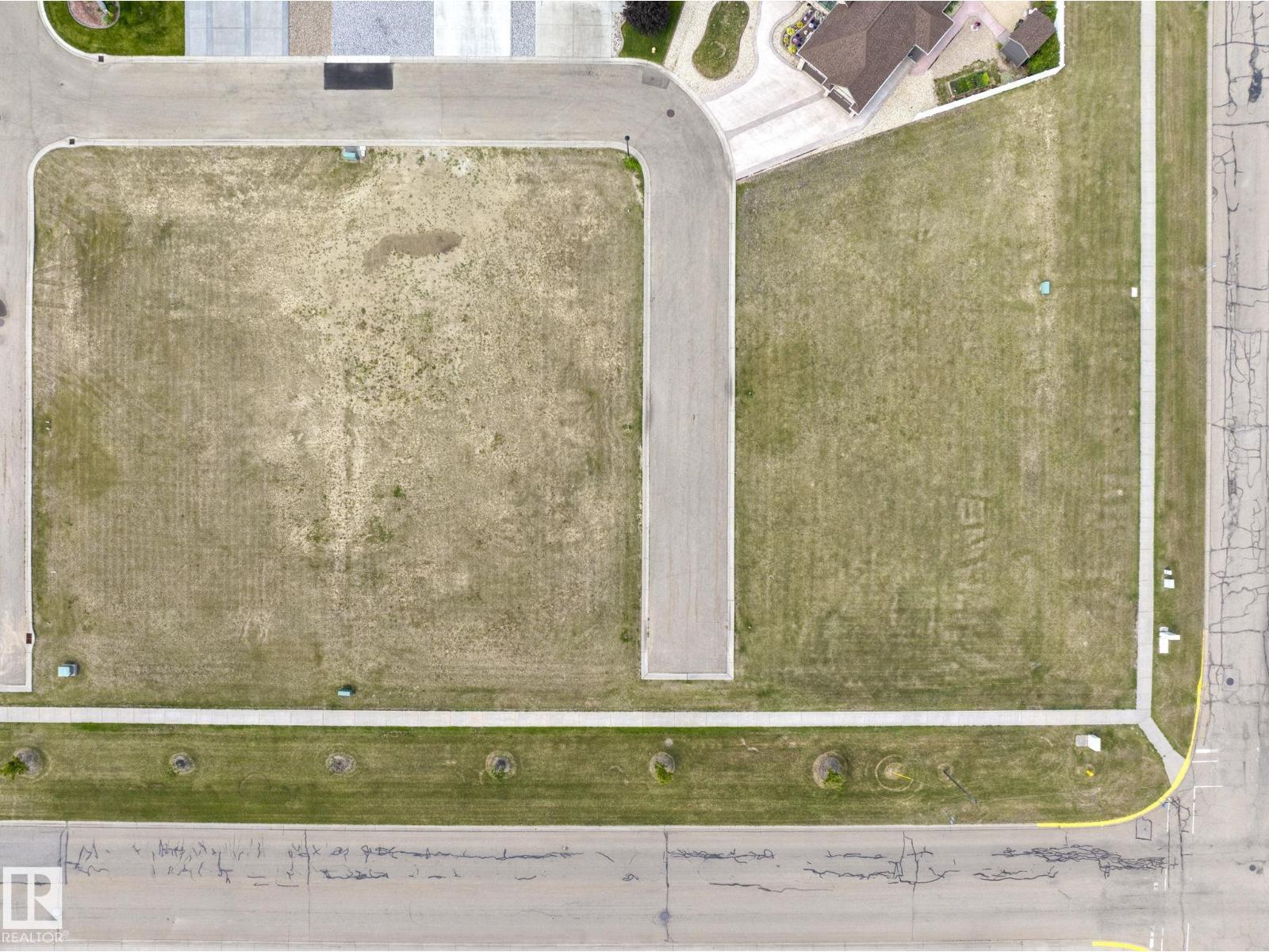 #10 4801 61 St, Vegreville, Alberta  T9C 1N5 - Photo 2 - E4450173