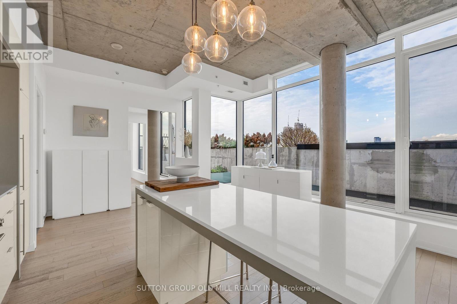 601 - 130 Rusholme Road, Toronto, Ontario  M6H 2Y7 - Photo 17 - C12554016