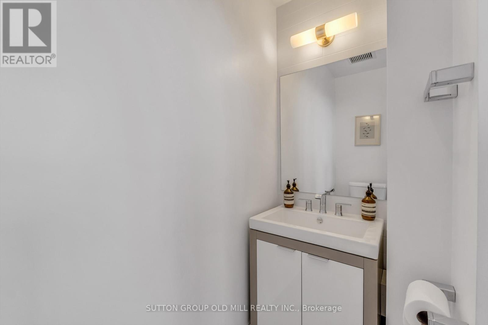 601 - 130 Rusholme Road, Toronto, Ontario  M6H 2Y7 - Photo 20 - C12554016