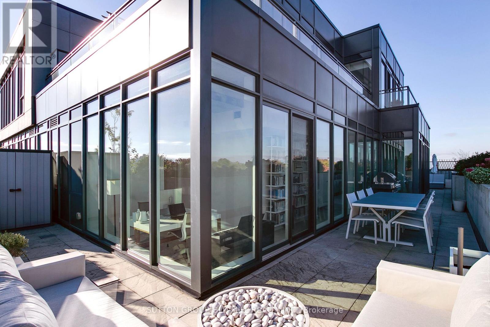 601 - 130 Rusholme Road, Toronto, Ontario  M6H 2Y7 - Photo 38 - C12554016