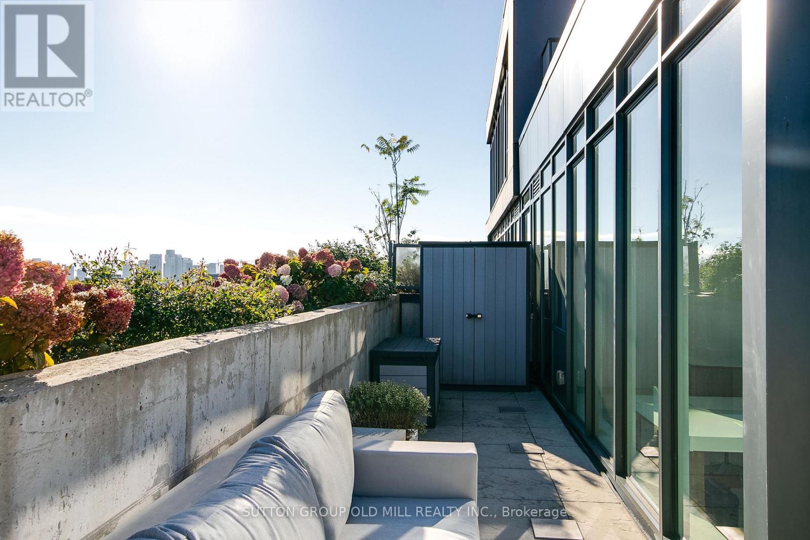 601 - 130 Rusholme Road, Toronto, Ontario  M6H 2Y7 - Photo 39 - C12554016