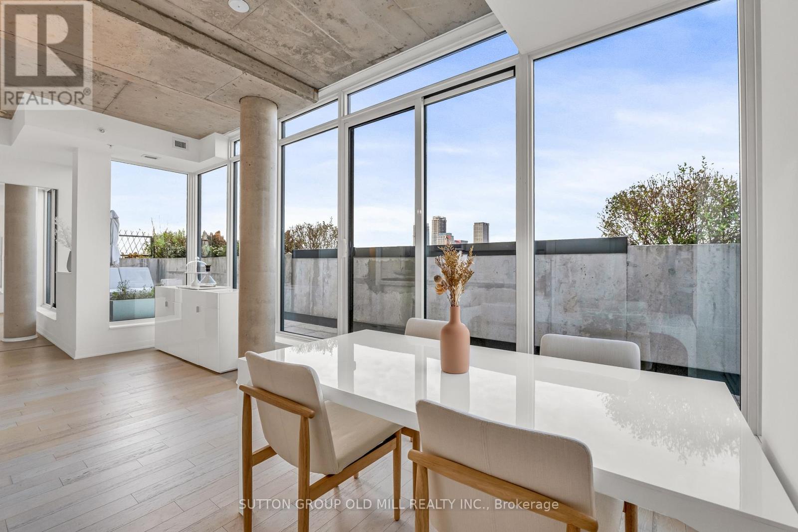 601 - 130 Rusholme Road, Toronto, Ontario  M6H 2Y7 - Photo 8 - C12554016