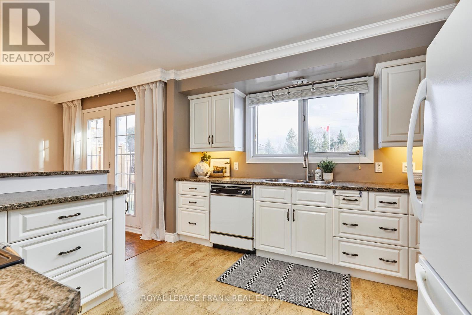 37 Centennial Drive, Port Hope, Ontario  L1A 3S9 - Photo 8 - X12554392