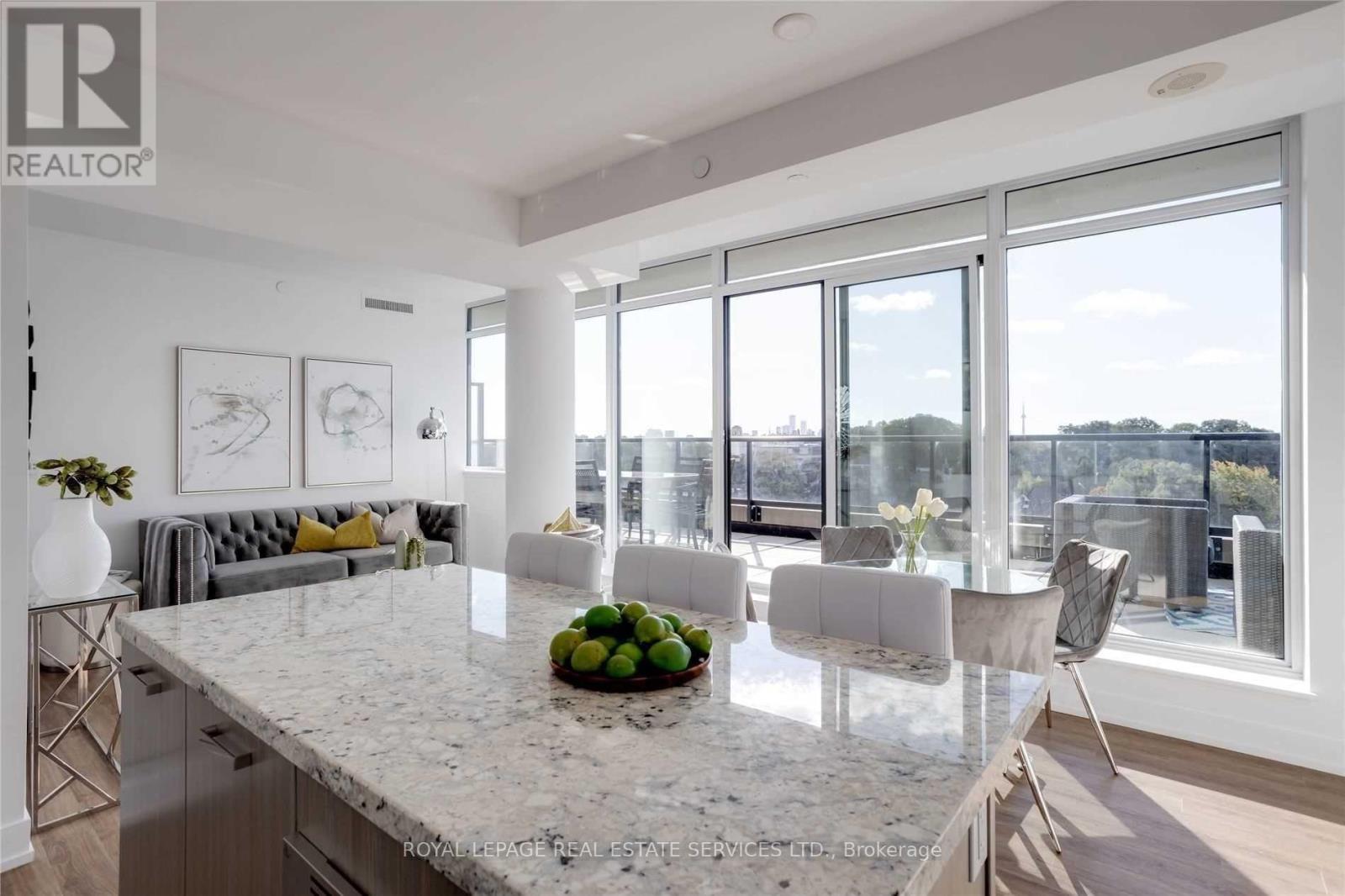 802 - 170 Chiltern Hill Road, Toronto, Ontario  M6C 0A9 - Photo 7 - C12554036