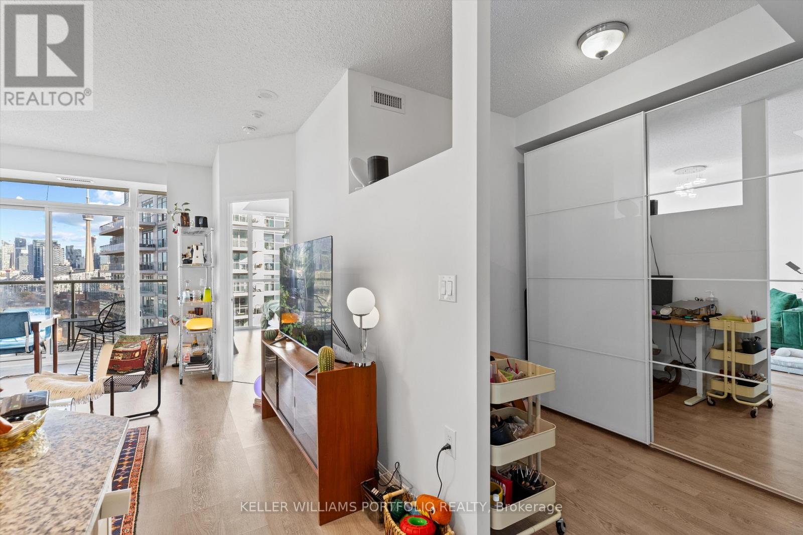 2304 - 125 Western Battery Road, Toronto, Ontario  M6K 3R8 - Photo 11 - C12554038