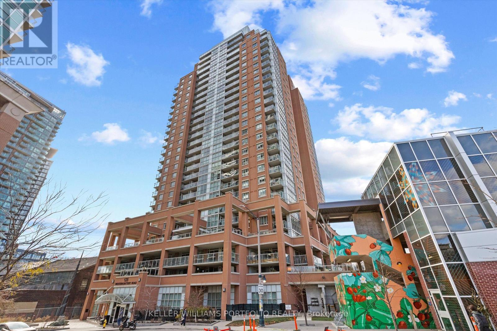 2304 - 125 Western Battery Road, Toronto, Ontario  M6K 3R8 - Photo 17 - C12554038