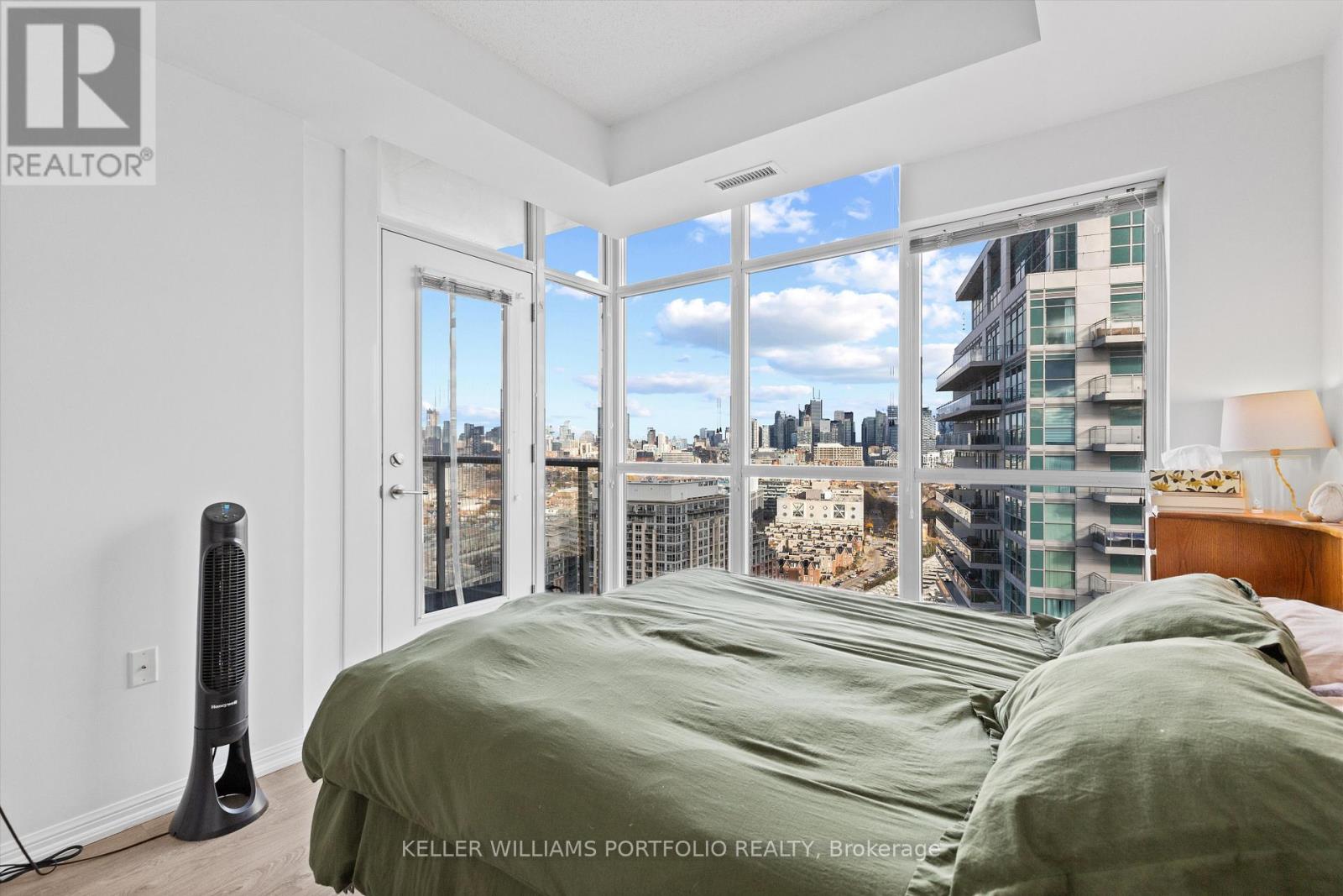 2304 - 125 Western Battery Road, Toronto, Ontario  M6K 3R8 - Photo 9 - C12554038