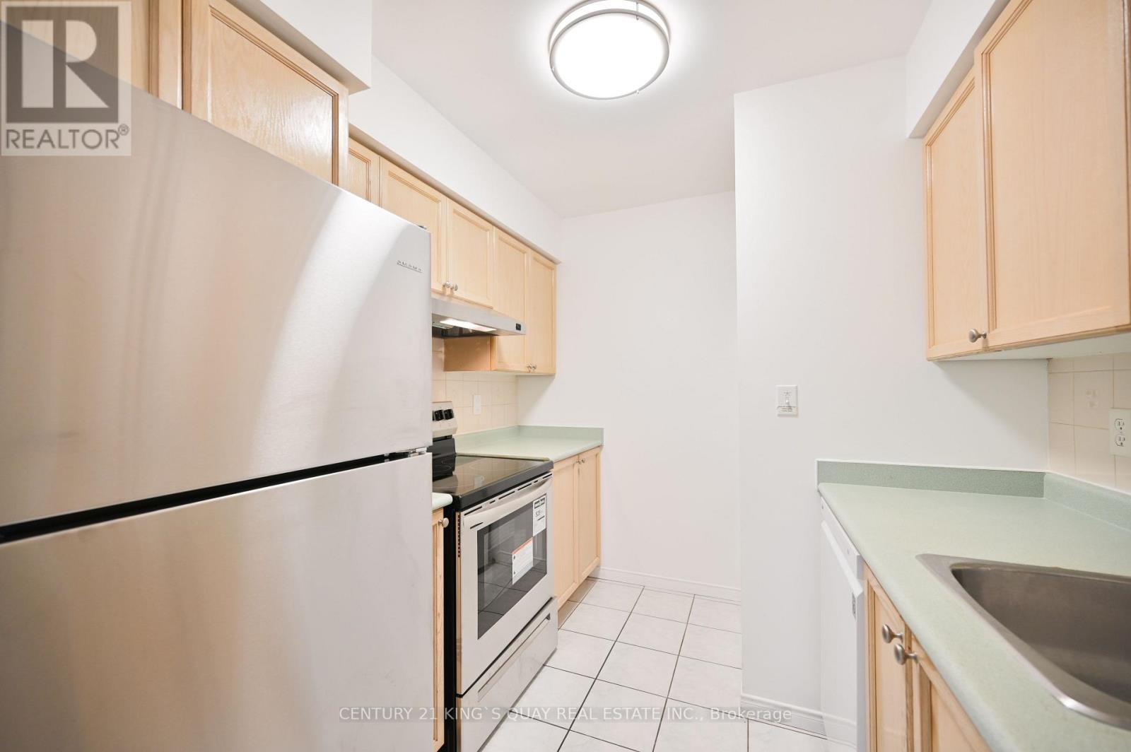 1606 - 1 Pemberton Avenue, Toronto, Ontario  M2M 4L9 - Photo 8 - C12554106
