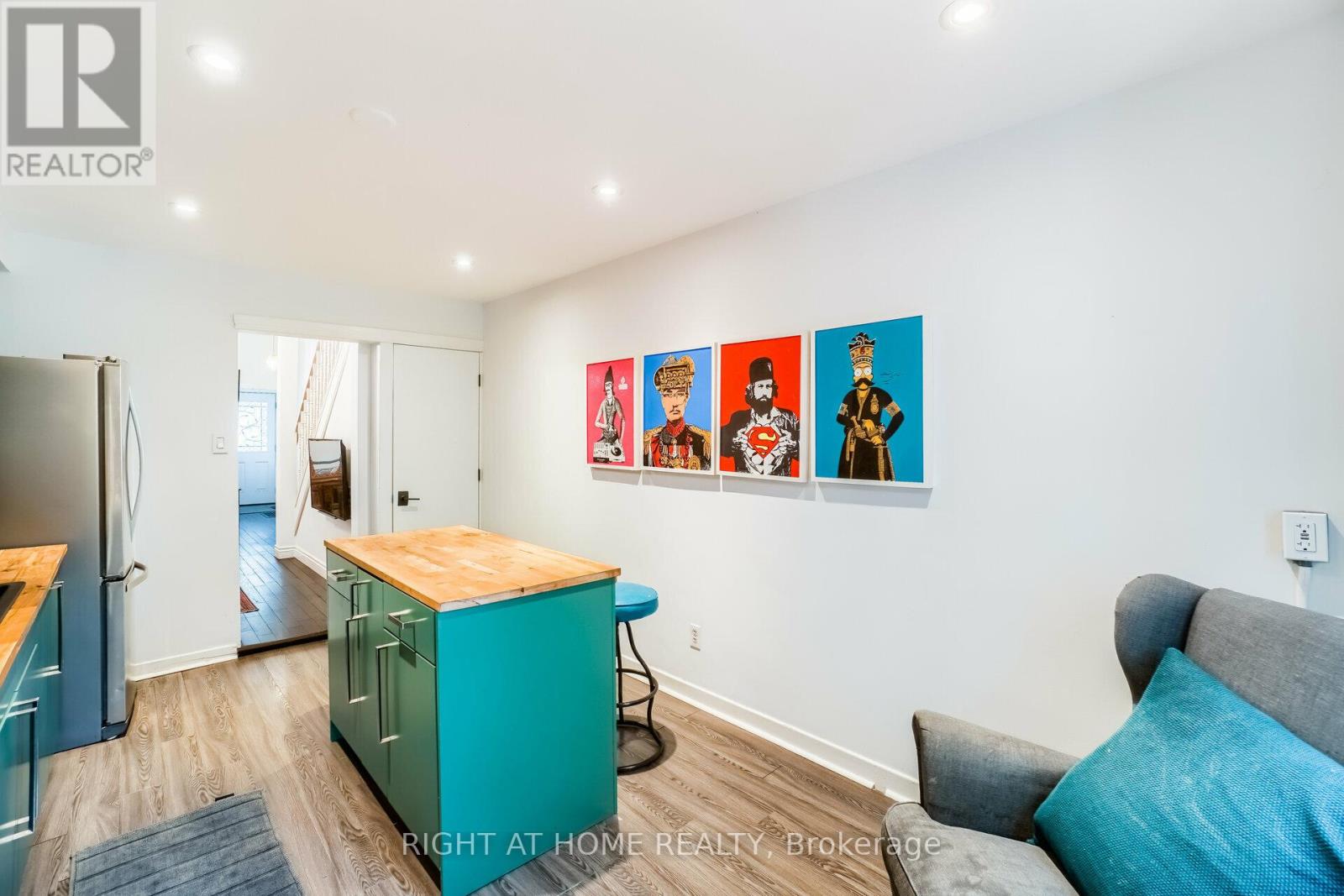 169 Beaconsfield Avenue, Toronto, Ontario  M6J 3J7 - Photo 11 - C12554144