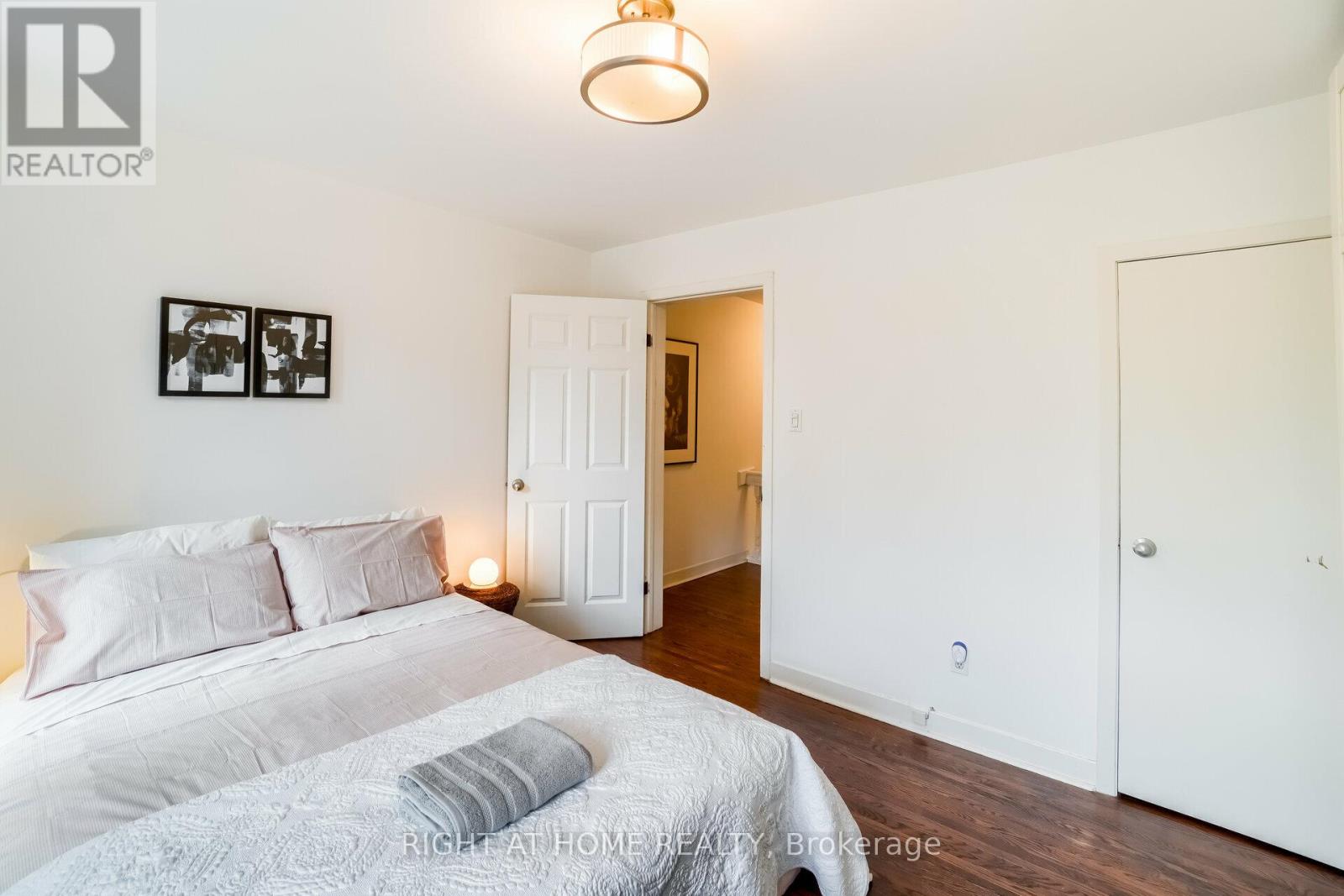 169 Beaconsfield Avenue, Toronto, Ontario  M6J 3J7 - Photo 20 - C12554144