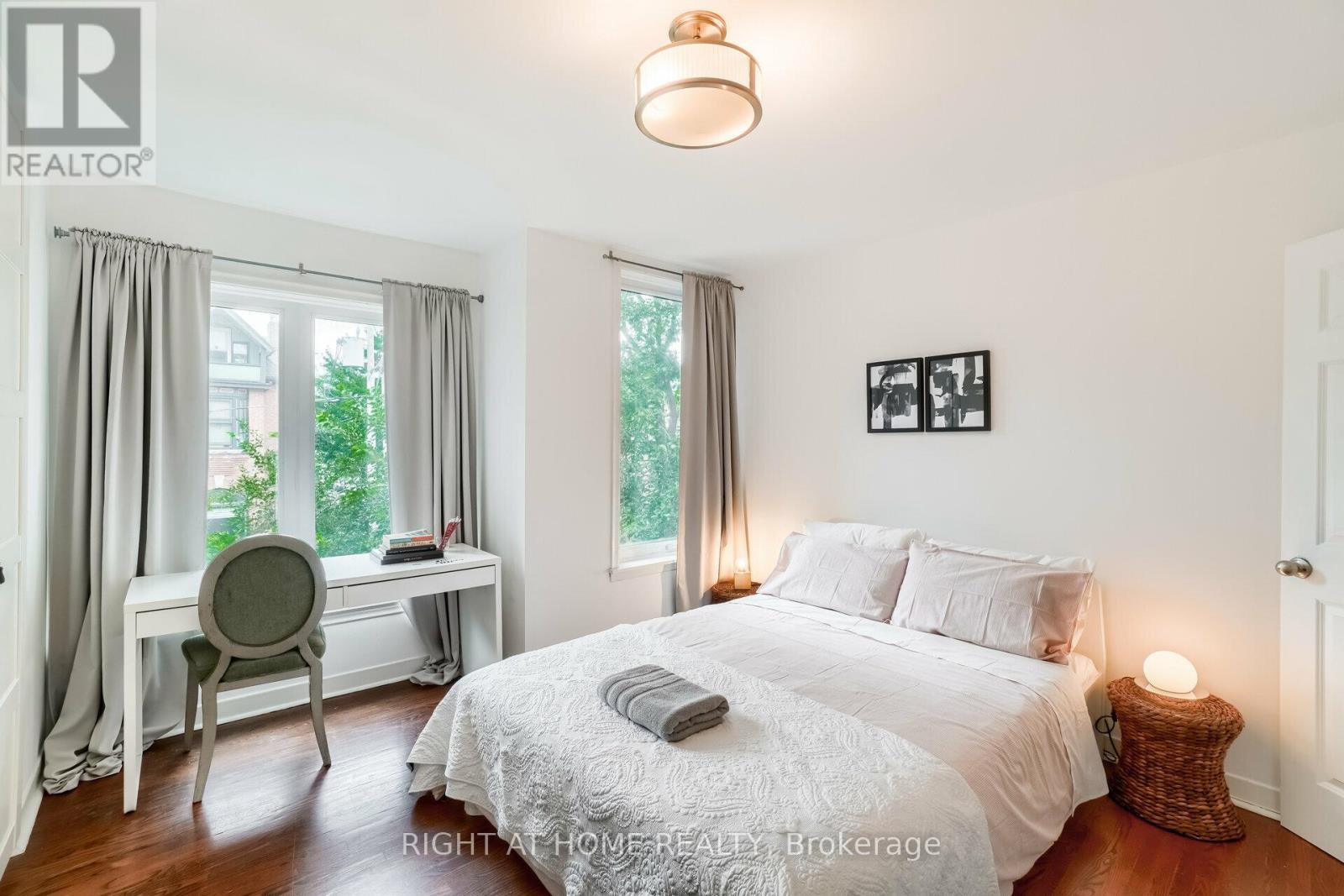 169 Beaconsfield Avenue, Toronto, Ontario  M6J 3J7 - Photo 21 - C12554144