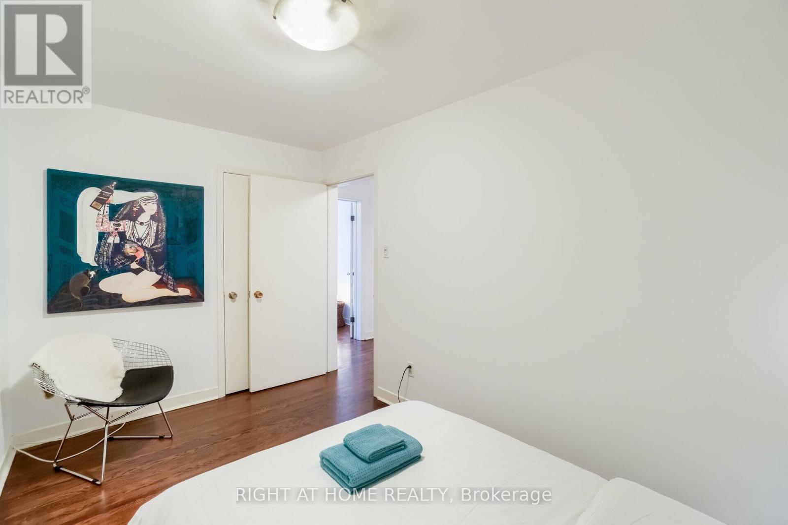 169 Beaconsfield Avenue, Toronto, Ontario  M6J 3J7 - Photo 23 - C12554144