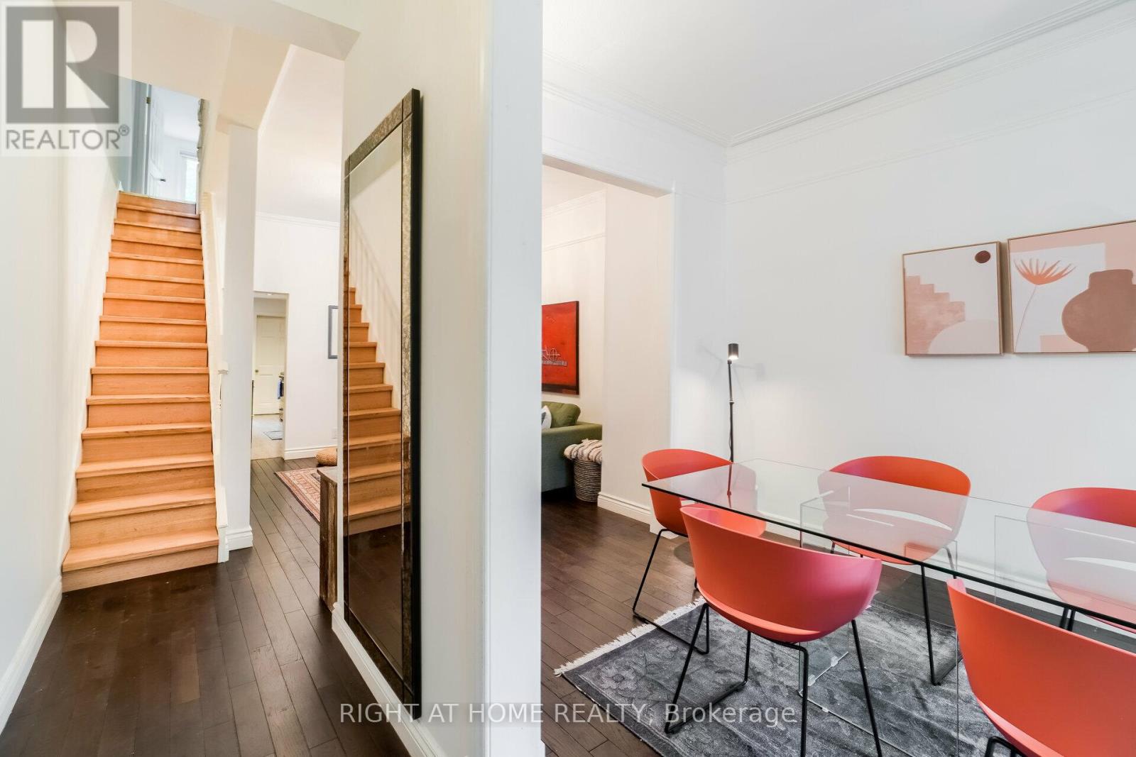 169 Beaconsfield Avenue, Toronto, Ontario  M6J 3J7 - Photo 5 - C12554144