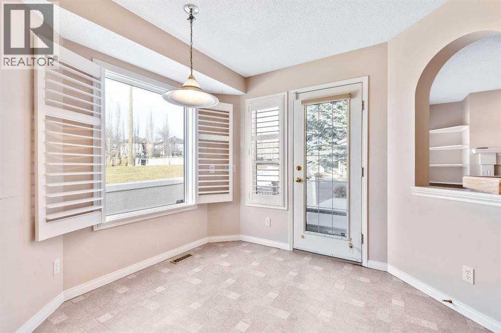 154 Sierra Morena Green Sw, Calgary, Alberta  T3H 3E4 - Photo 12 - A2269970
