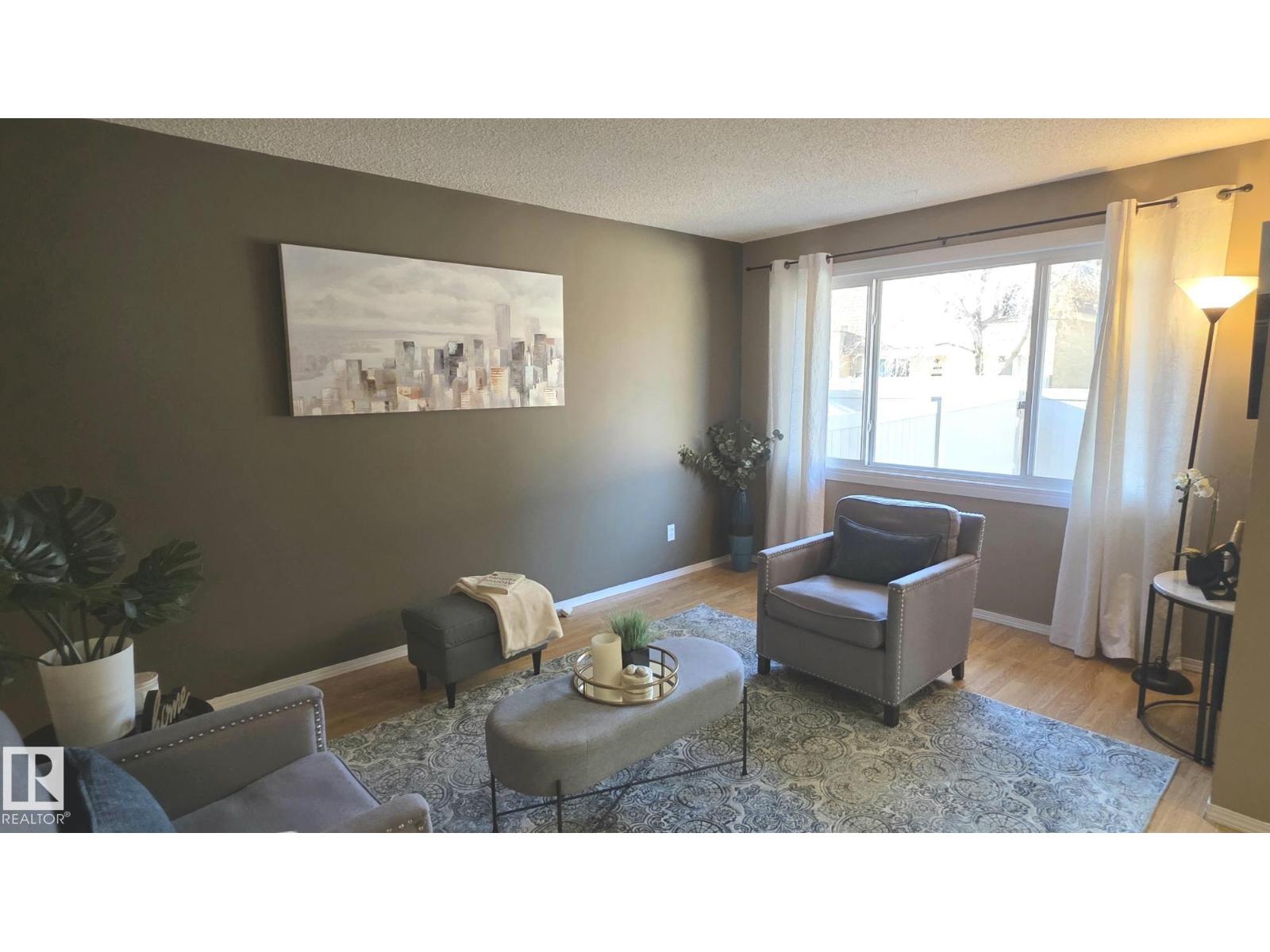 117 Londonderry Sq Nw, Edmonton, Alberta  T5C 3C4 - Photo 6 - E4466055