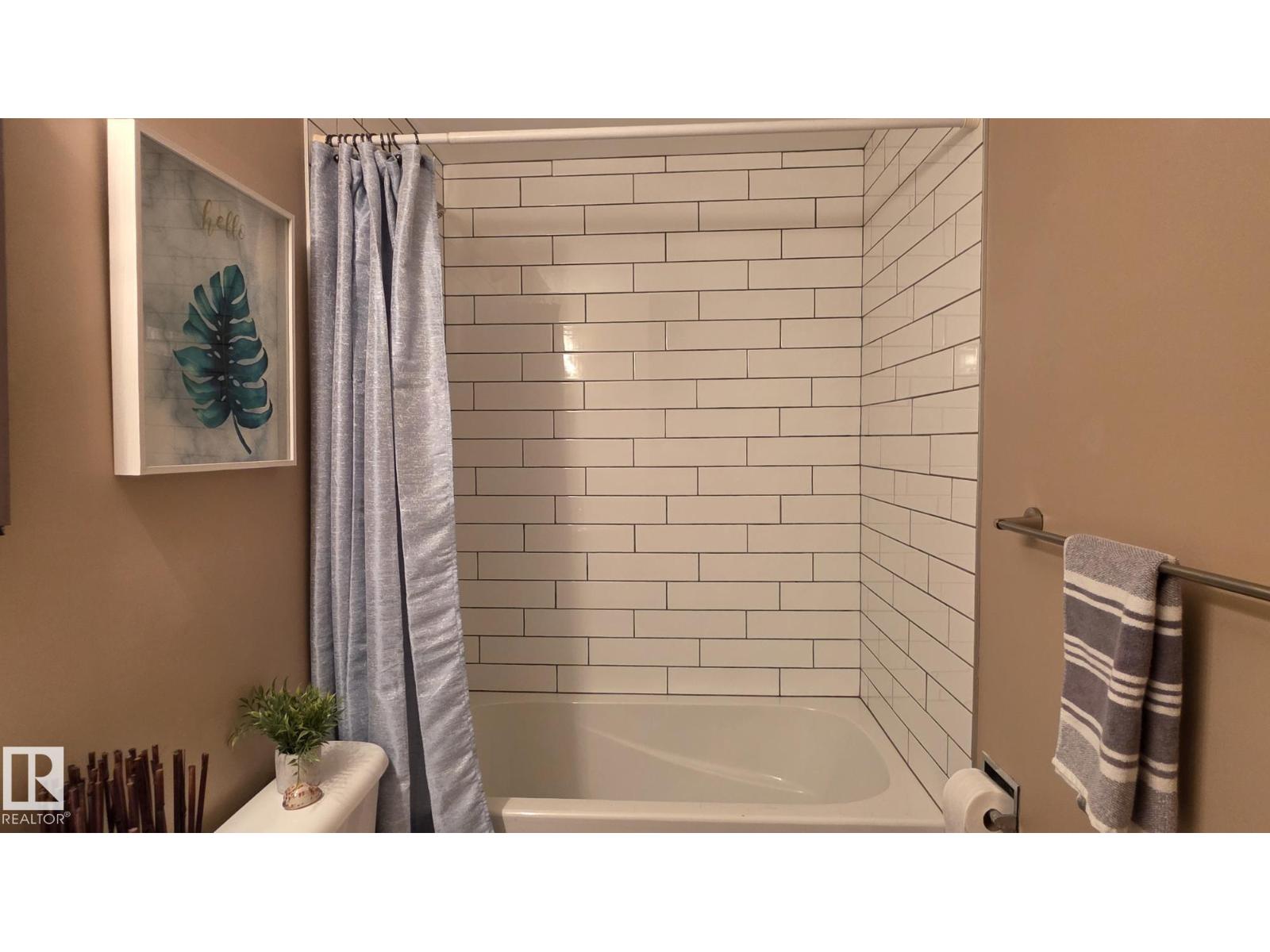 117 Londonderry Sq Nw, Edmonton, Alberta  T5C 3C4 - Photo 26 - E4466055