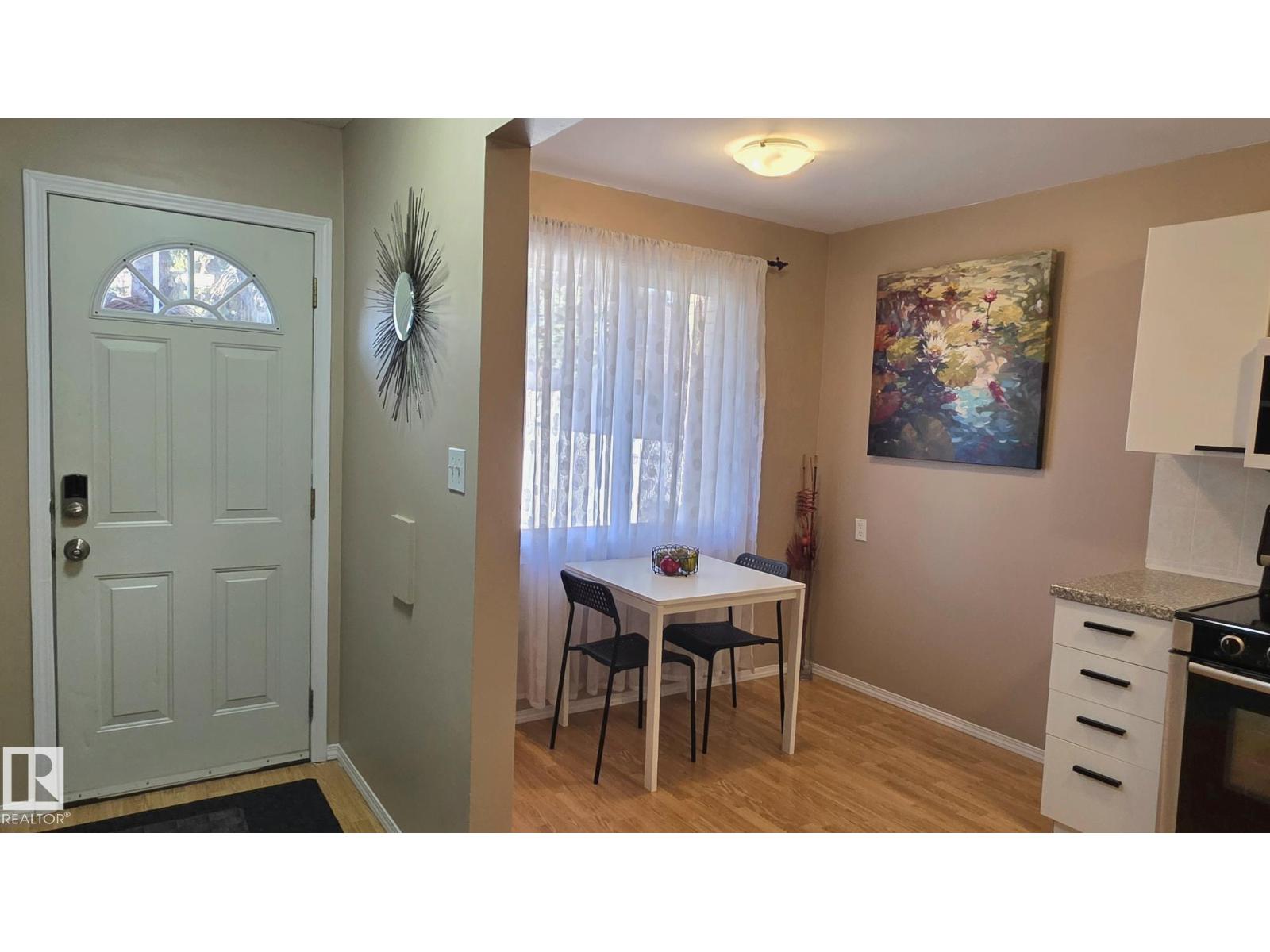 117 Londonderry Sq Nw, Edmonton, Alberta  T5C 3C4 - Photo 8 - E4466055