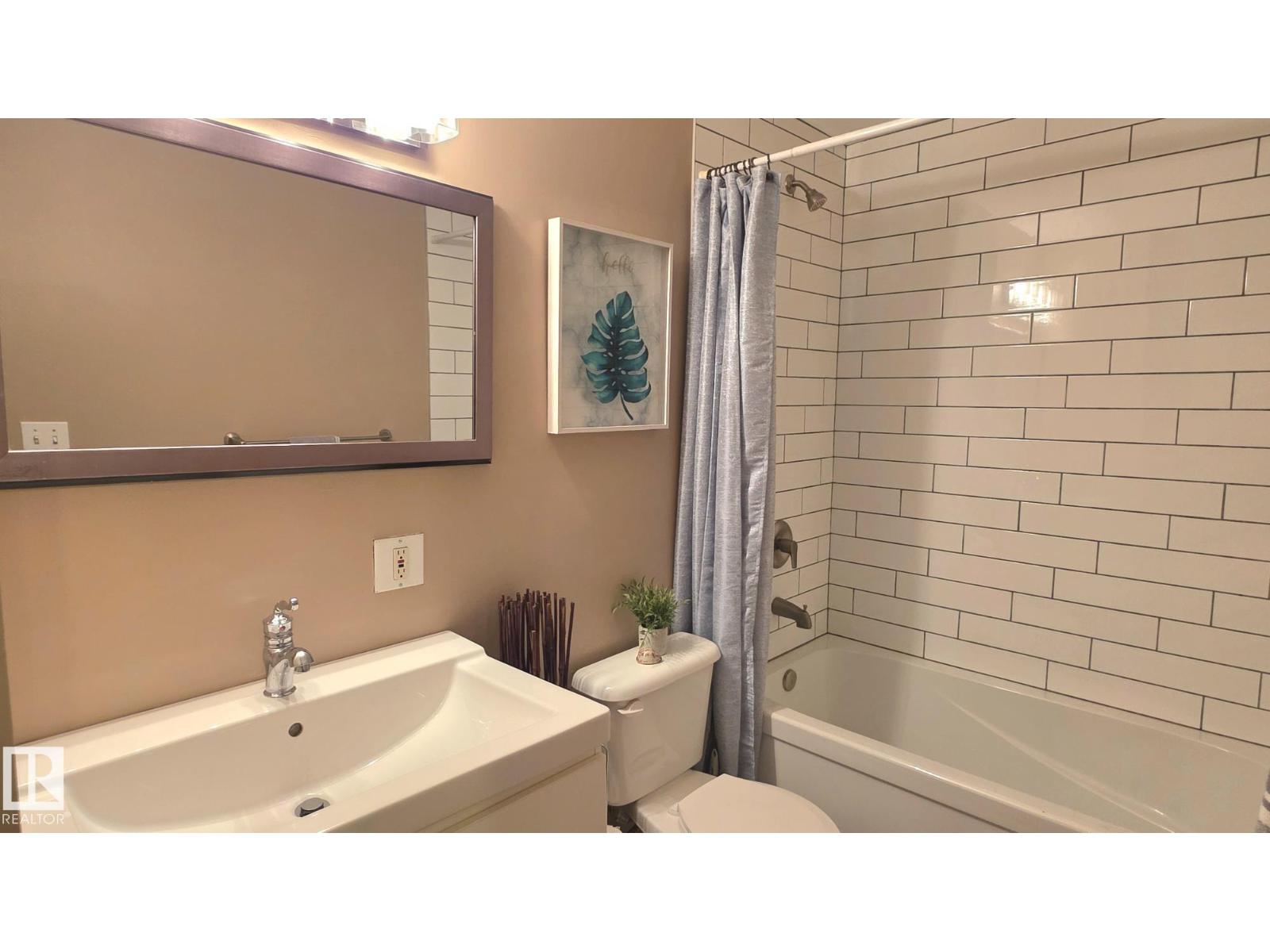 117 Londonderry Sq Nw, Edmonton, Alberta  T5C 3C4 - Photo 24 - E4466055