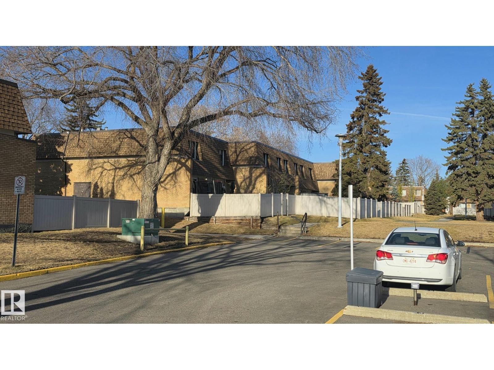 117 Londonderry Sq Nw, Edmonton, Alberta  T5C 3C4 - Photo 36 - E4466055