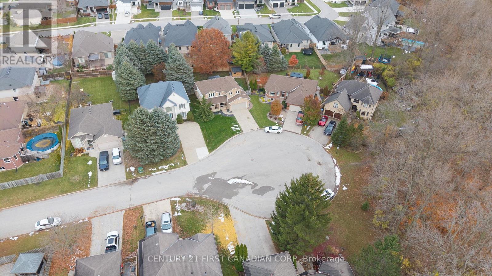 17 Allison Court, Strathroy-Caradoc, Ontario  N7G 4C2 - Photo 42 - X12554248