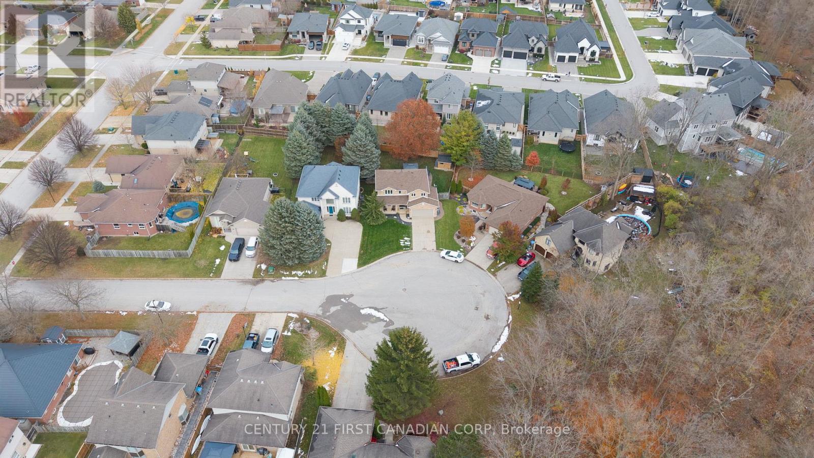 17 Allison Court, Strathroy-Caradoc, Ontario  N7G 4C2 - Photo 43 - X12554248