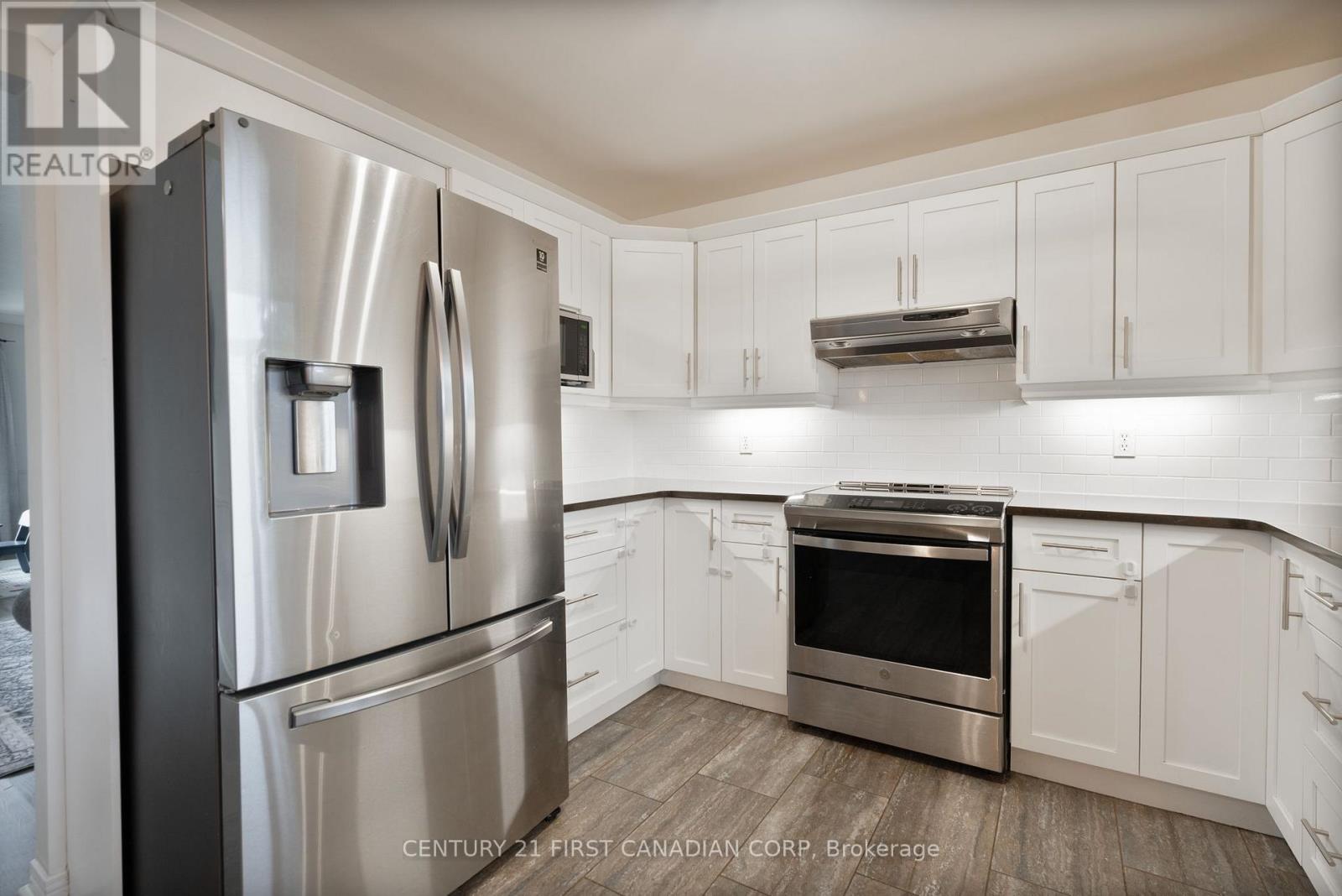 17 Allison Court, Strathroy-Caradoc, Ontario  N7G 4C2 - Photo 9 - X12554248