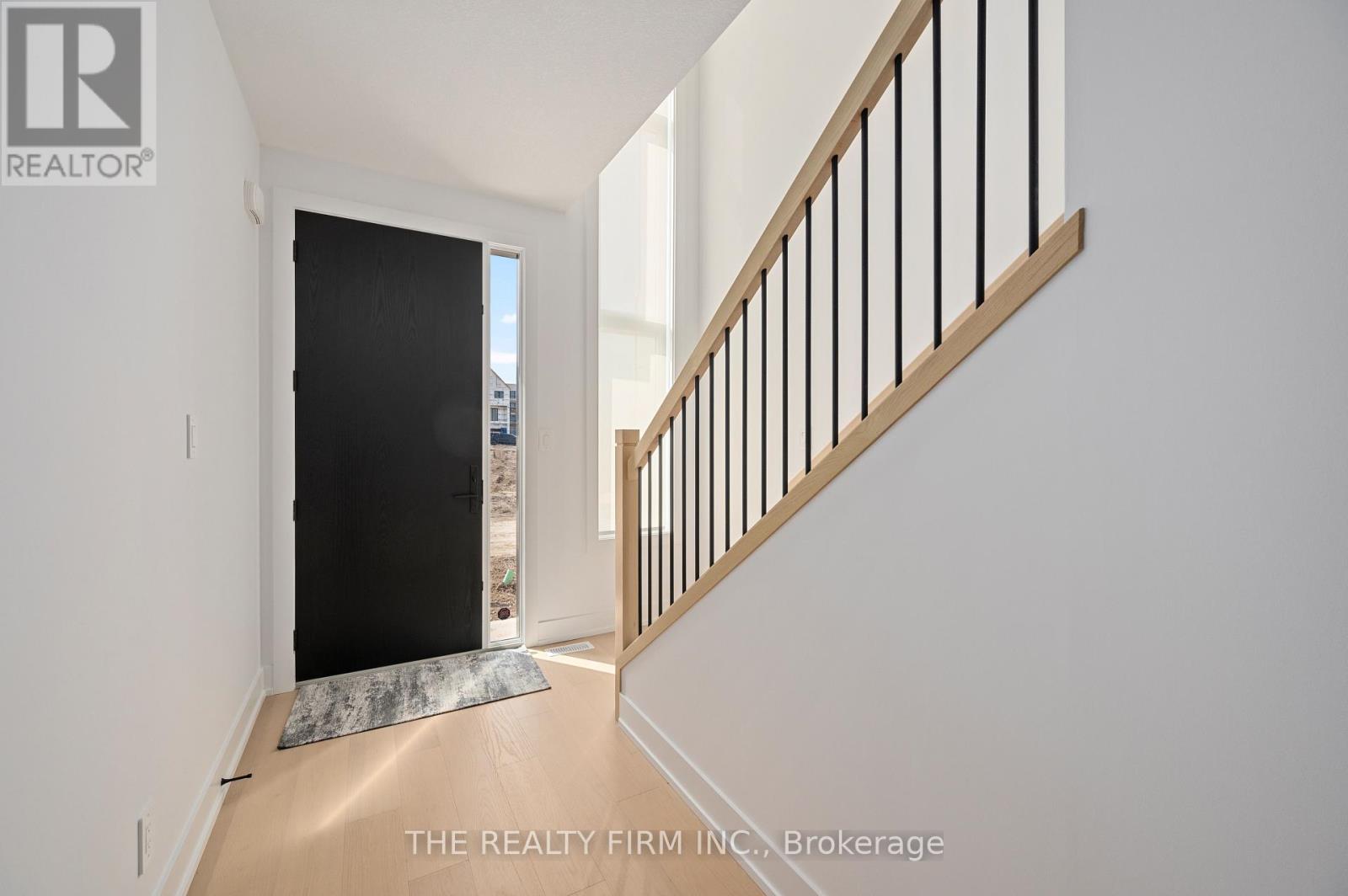 91 - 1965 Upperpoint Gate, London South, Ontario  N6K 0L2 - Photo 2 - X12554290