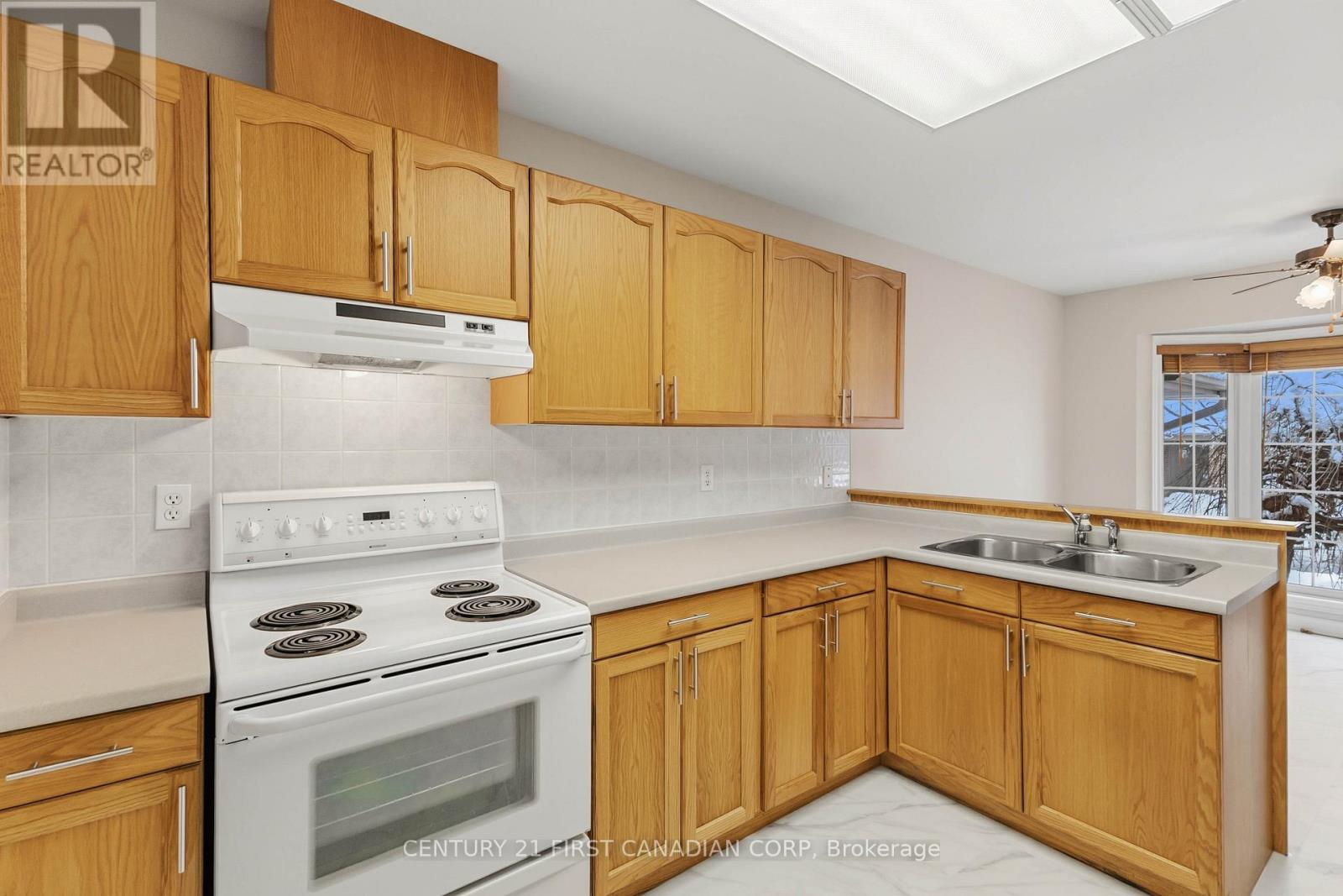 22 - 505 Cranbrook Road, London South, Ontario  N6K 4V9 - Photo 5 - X12554412