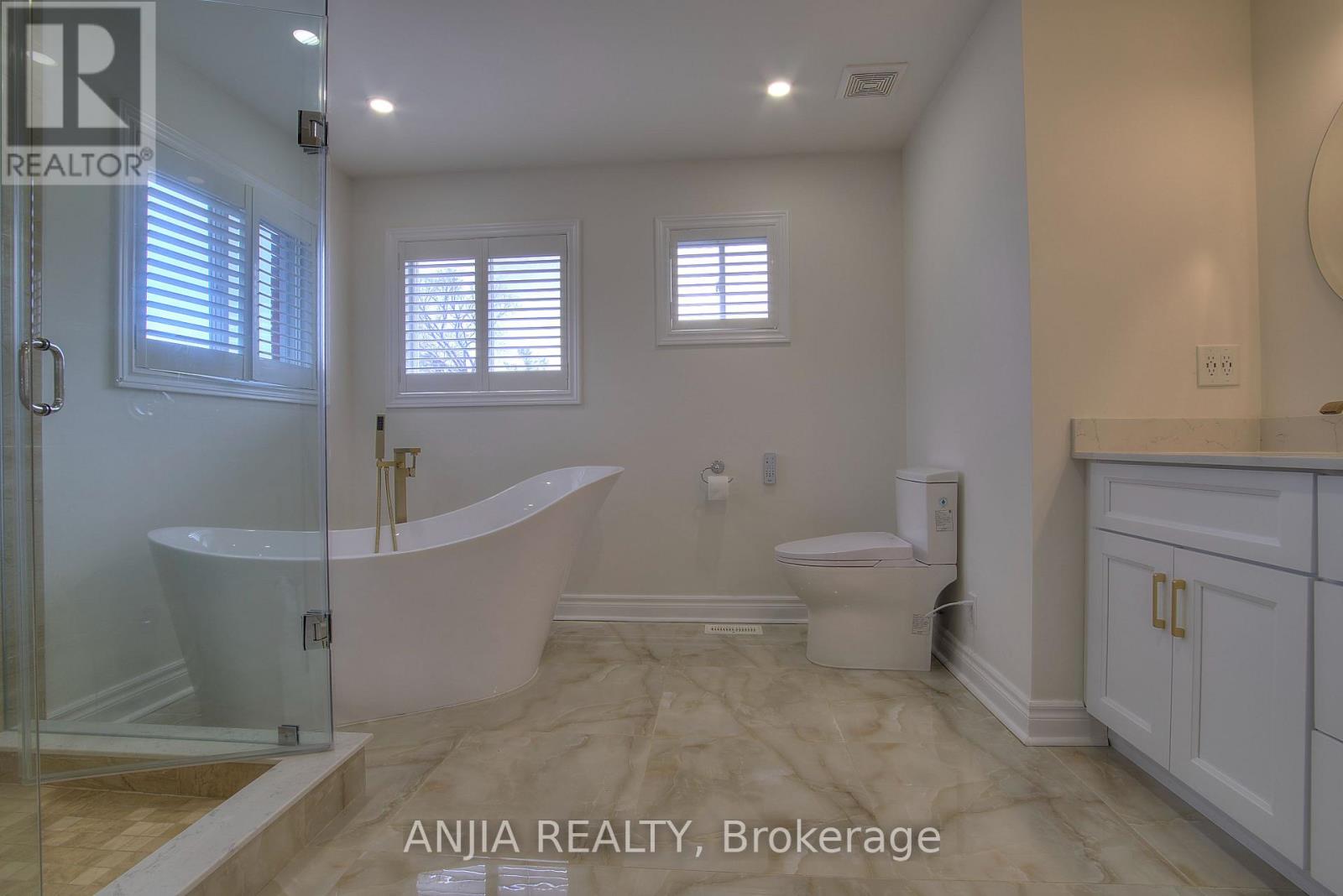 155 Sandcherry Court, Pickering, Ontario  L1V 6S8 - Photo 12 - E12553996