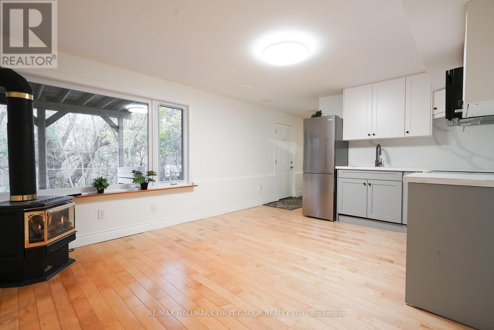 BASEMENT - 83 GARDEN STREET, Whitby, Ontario