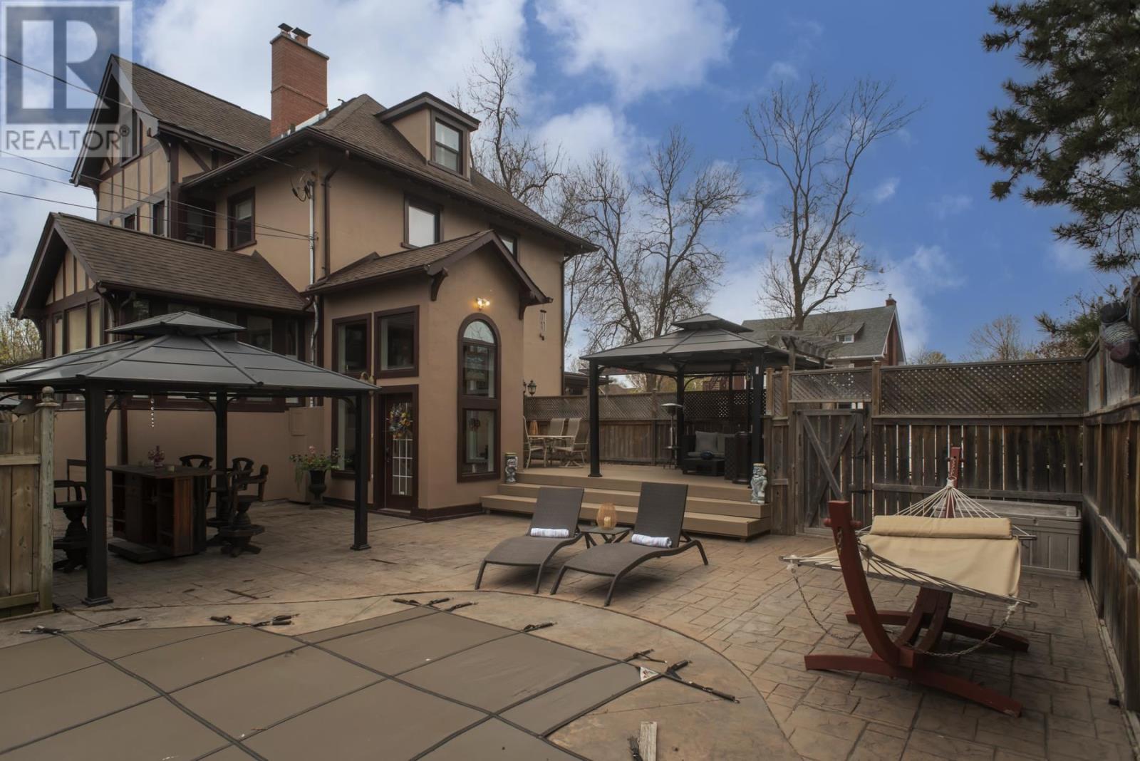 338 Catherine St, Thunder Bay, Ontario  P7E 1K6 - Photo 3 - TB252850