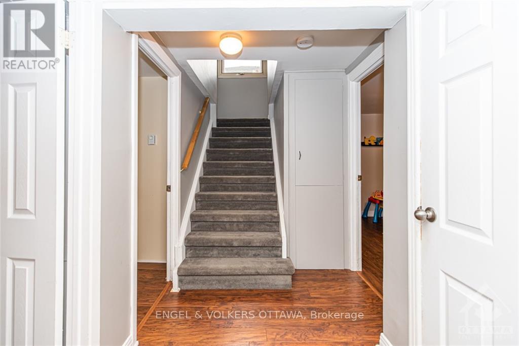 2 - 298 St Jacques Street, Ottawa, Ontario  K1L 5G5 - Photo 3 - X12554282