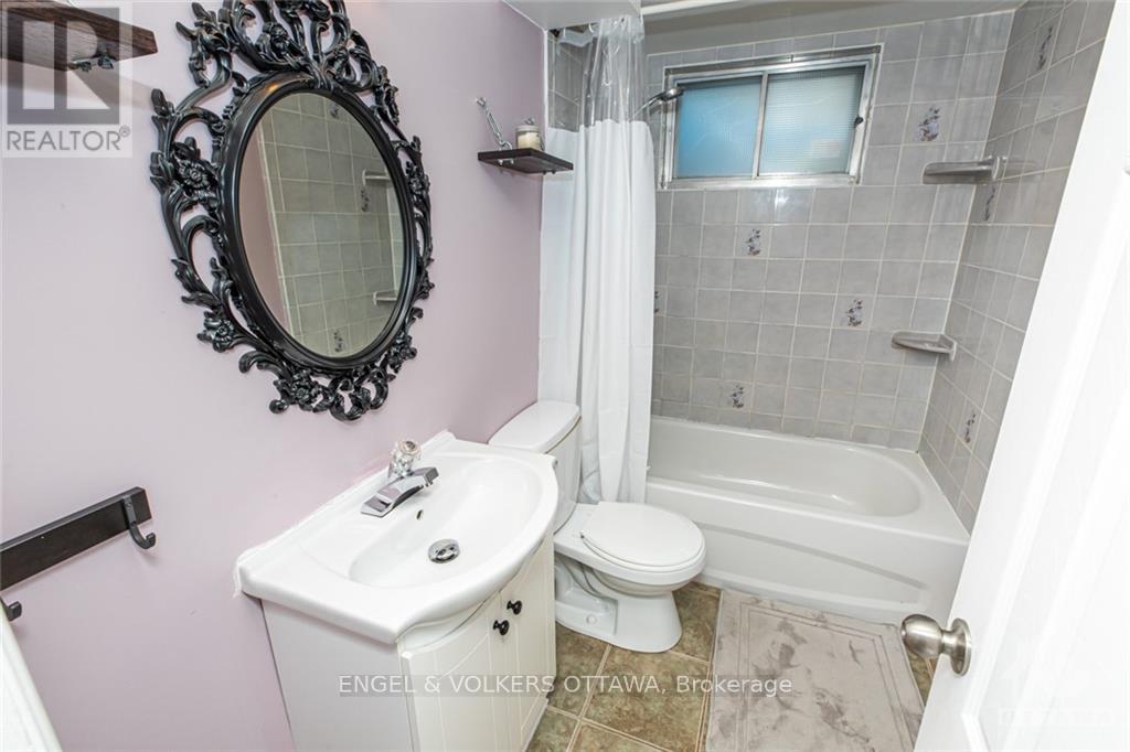 2 - 298 St Jacques Street, Ottawa, Ontario  K1L 5G5 - Photo 7 - X12554282