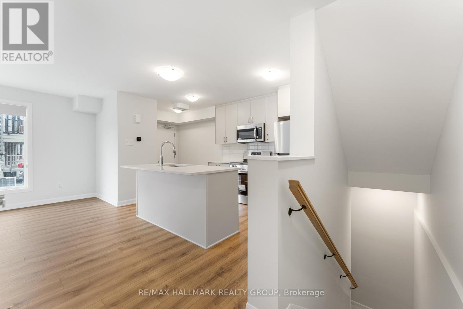 1023 Creekway Private, Ottawa, Ontario  K2T 0R8 - Photo 17 - X12554286