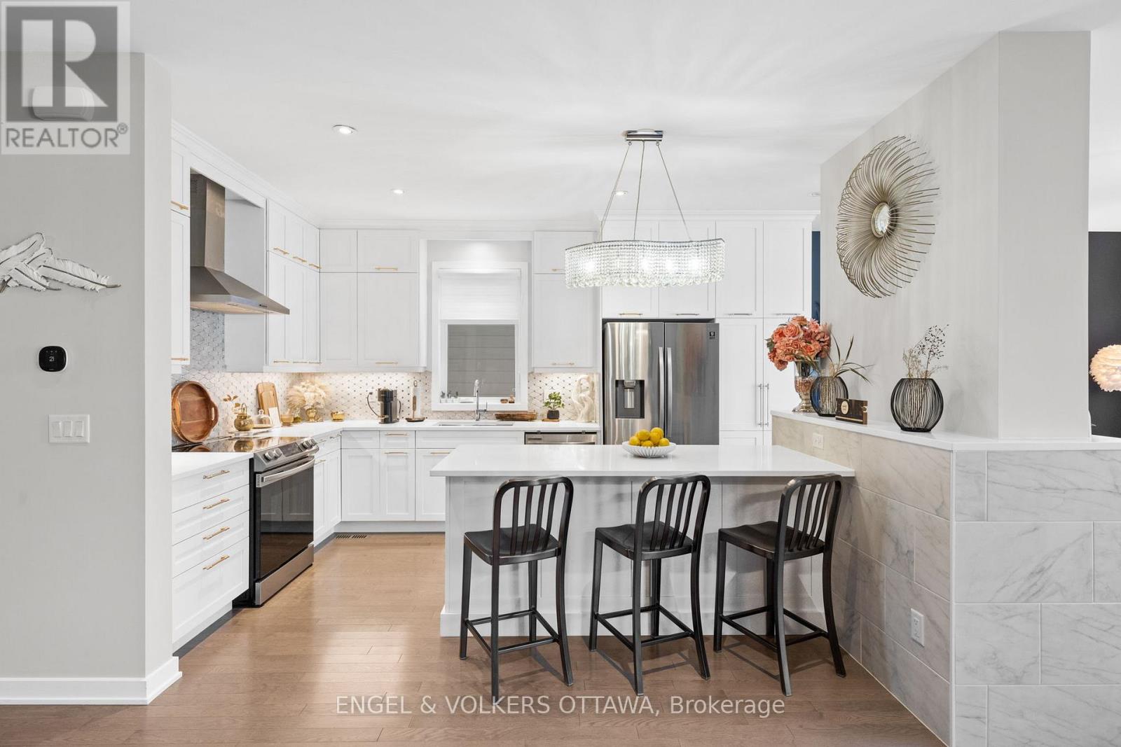 933 Islington Way, Ottawa, Ontario  K1T 0T7 - Photo 10 - X12554338