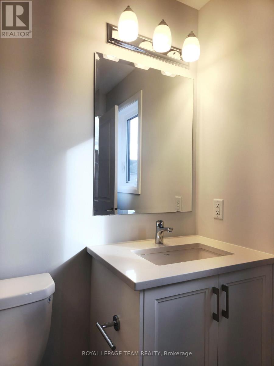 723 Fairline Row, Ottawa, Ontario  K2V 0M4 - Photo 19 - X12554400