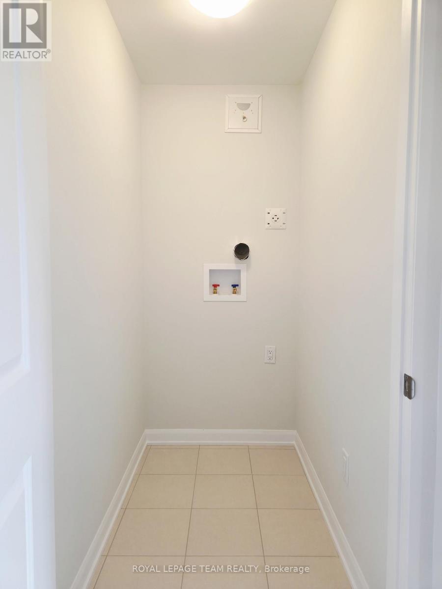 723 Fairline Row, Ottawa, Ontario  K2V 0M4 - Photo 27 - X12554400